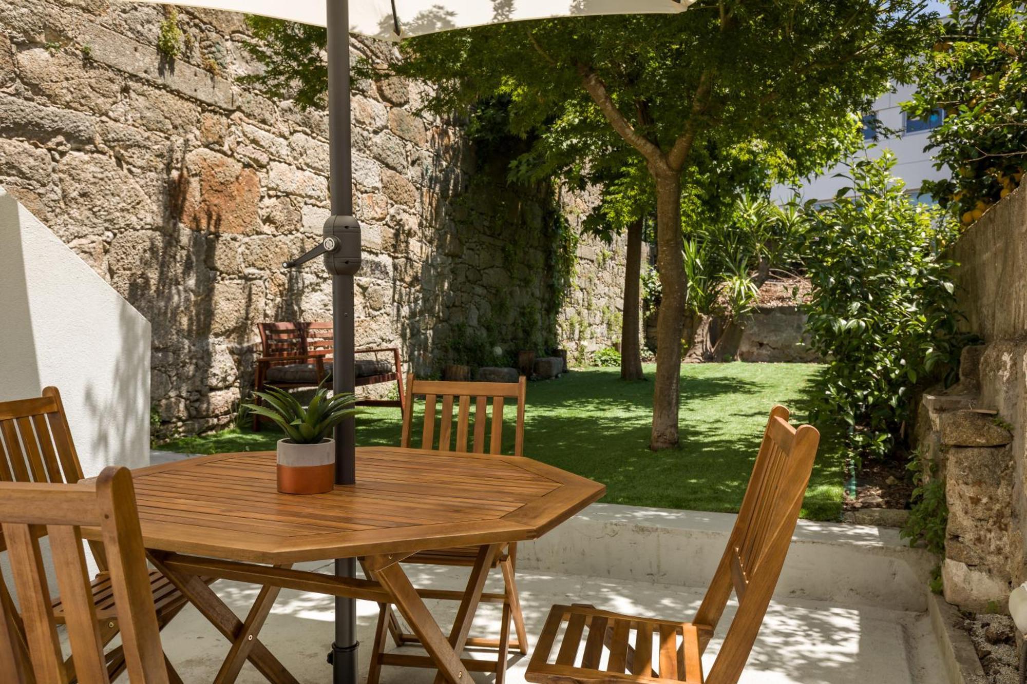 Almada Charm & Guest house Porto