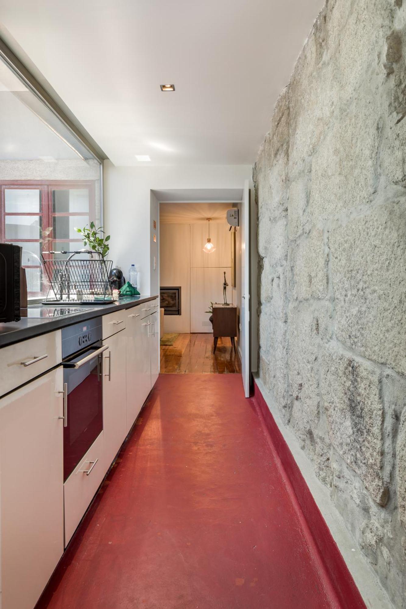 Almada Charm & Guest house