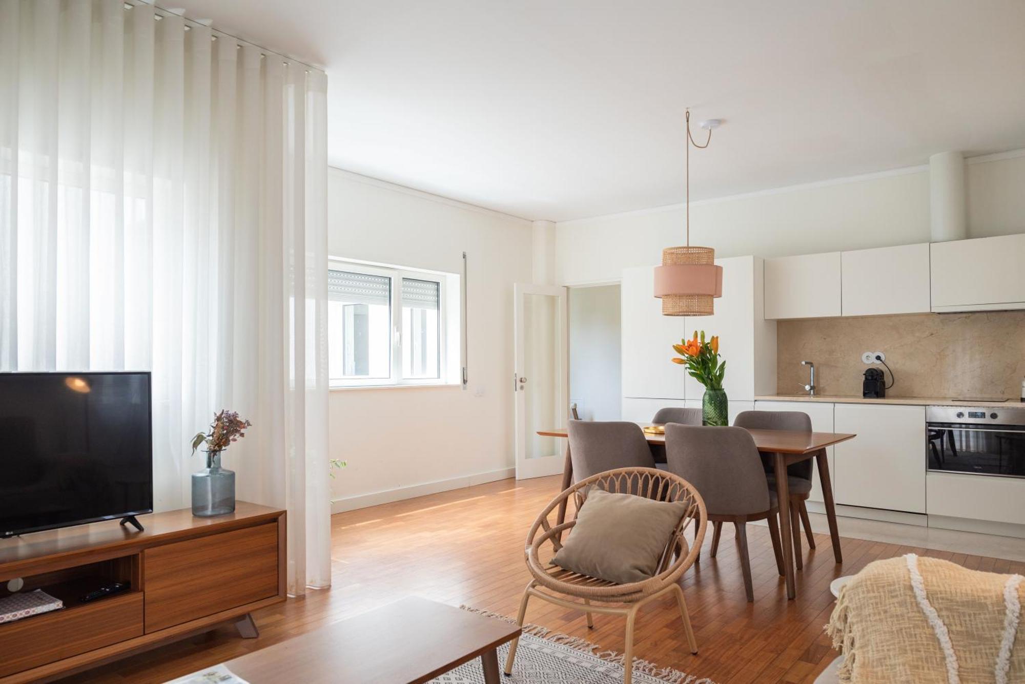 Apartment Bombarda Homes *
