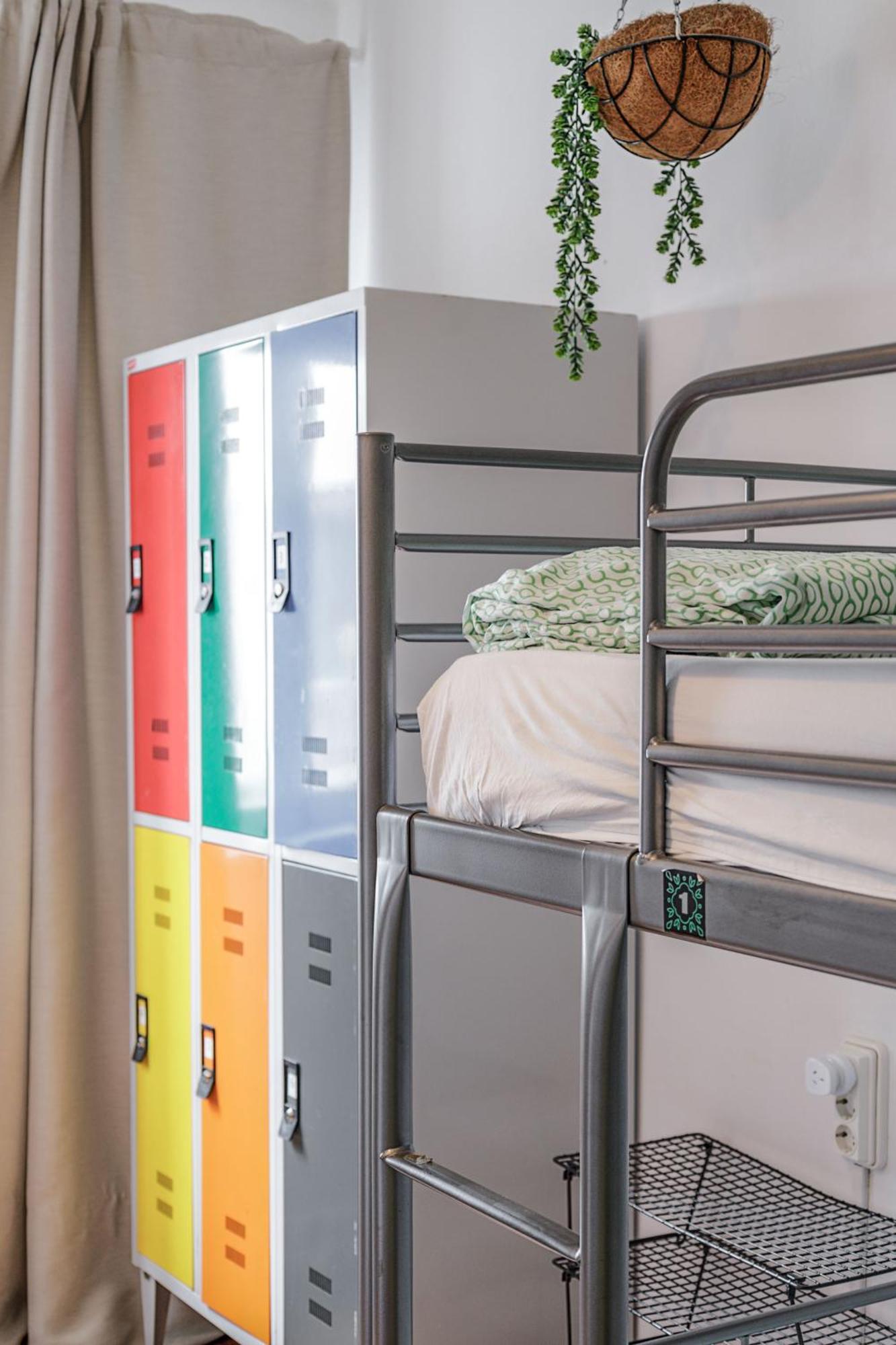 Travel & Live Hostel Porto