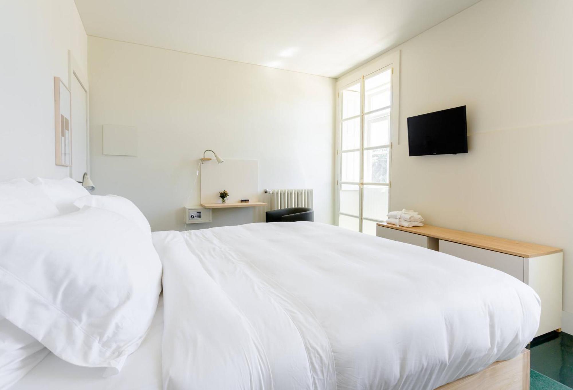 Duas Portas Townhouse 3*
