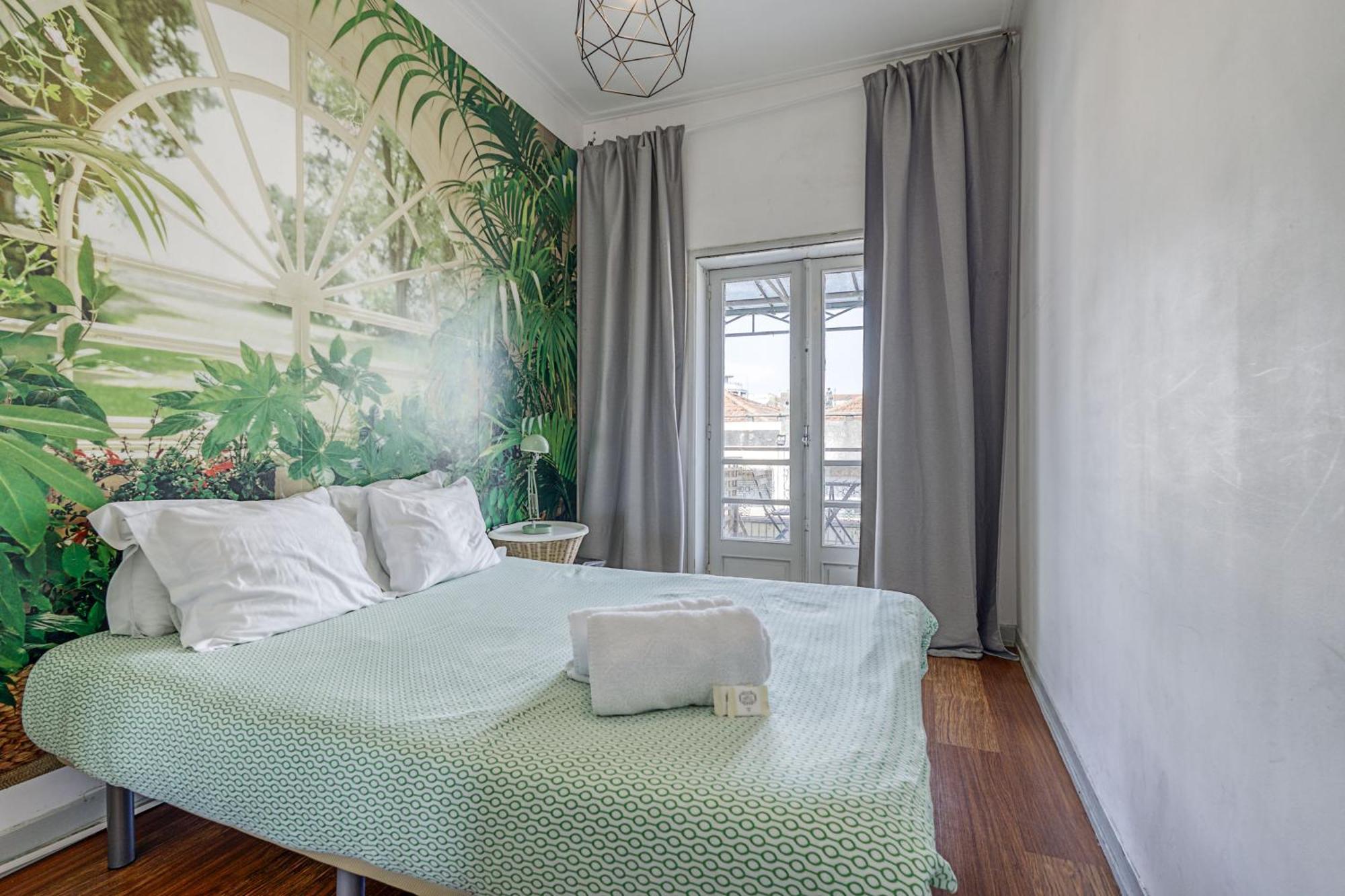 Travel & Live Hostel Porto