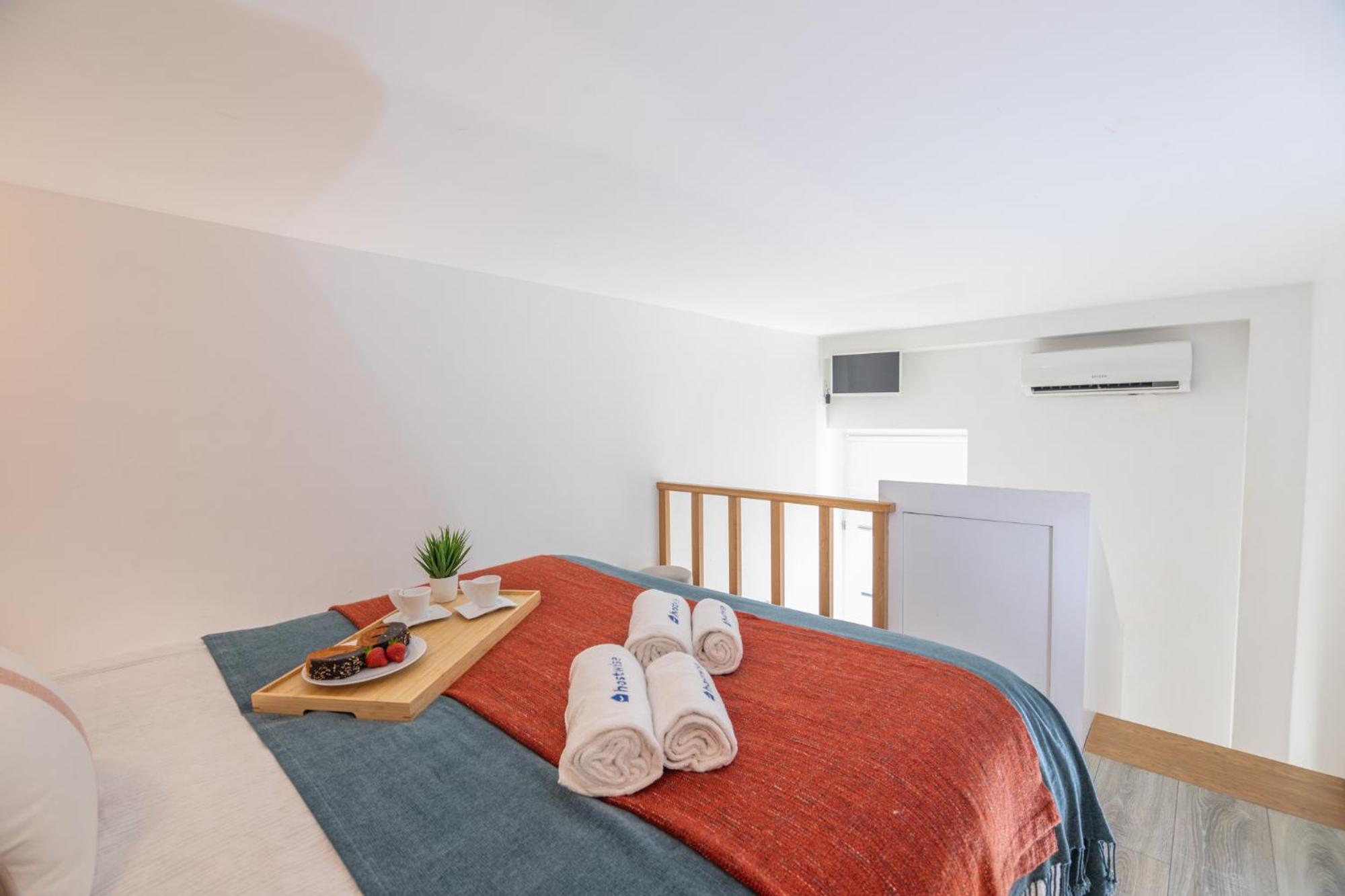 Deluxe Spacious Flats W Mezzanine By Host Wise *