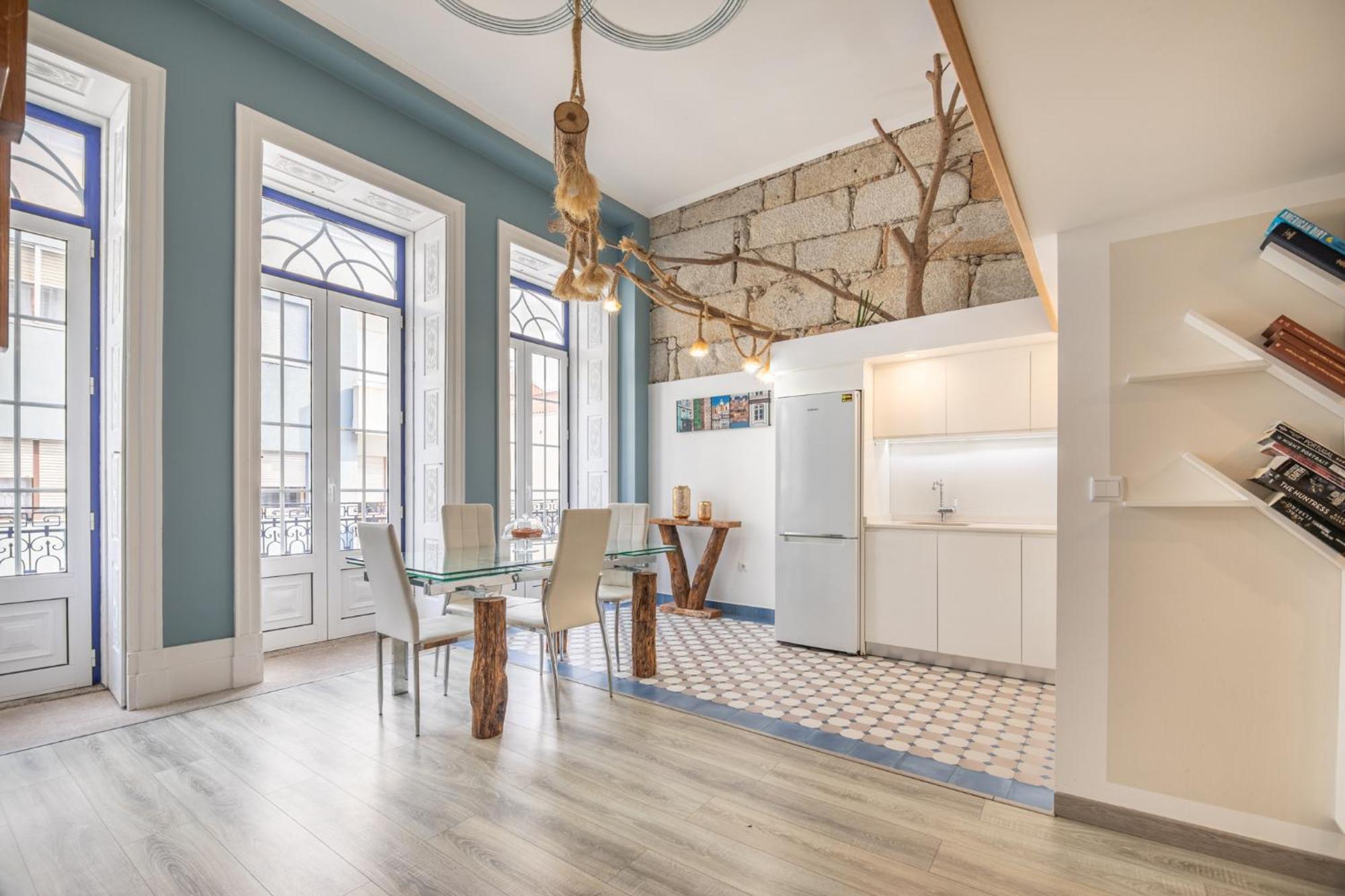 Deluxe Spacious Flats W Mezzanine By Host Wise Apartment