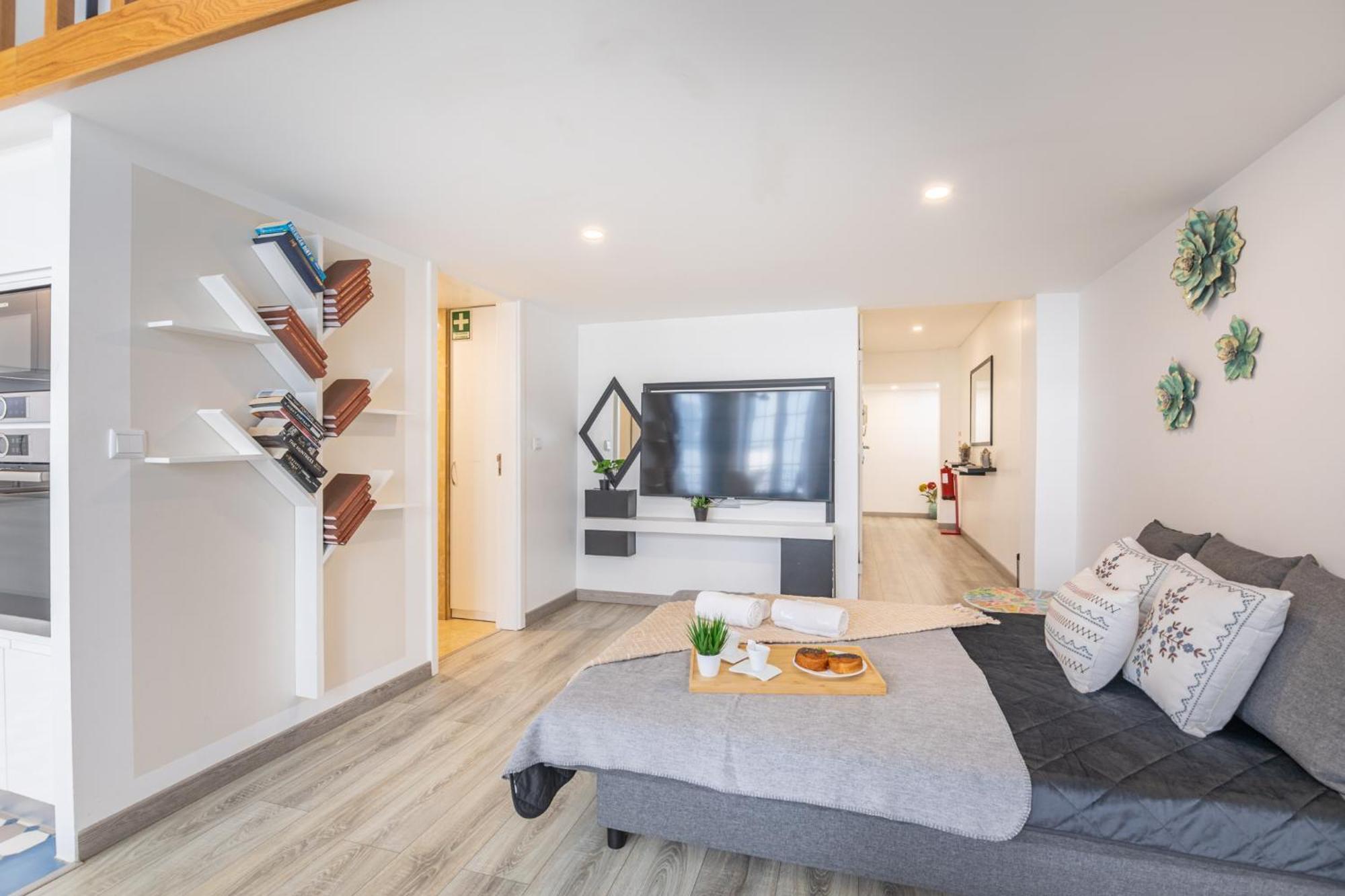 Apartment Deluxe Spacious Flats W Mezzanine By Host Wise *