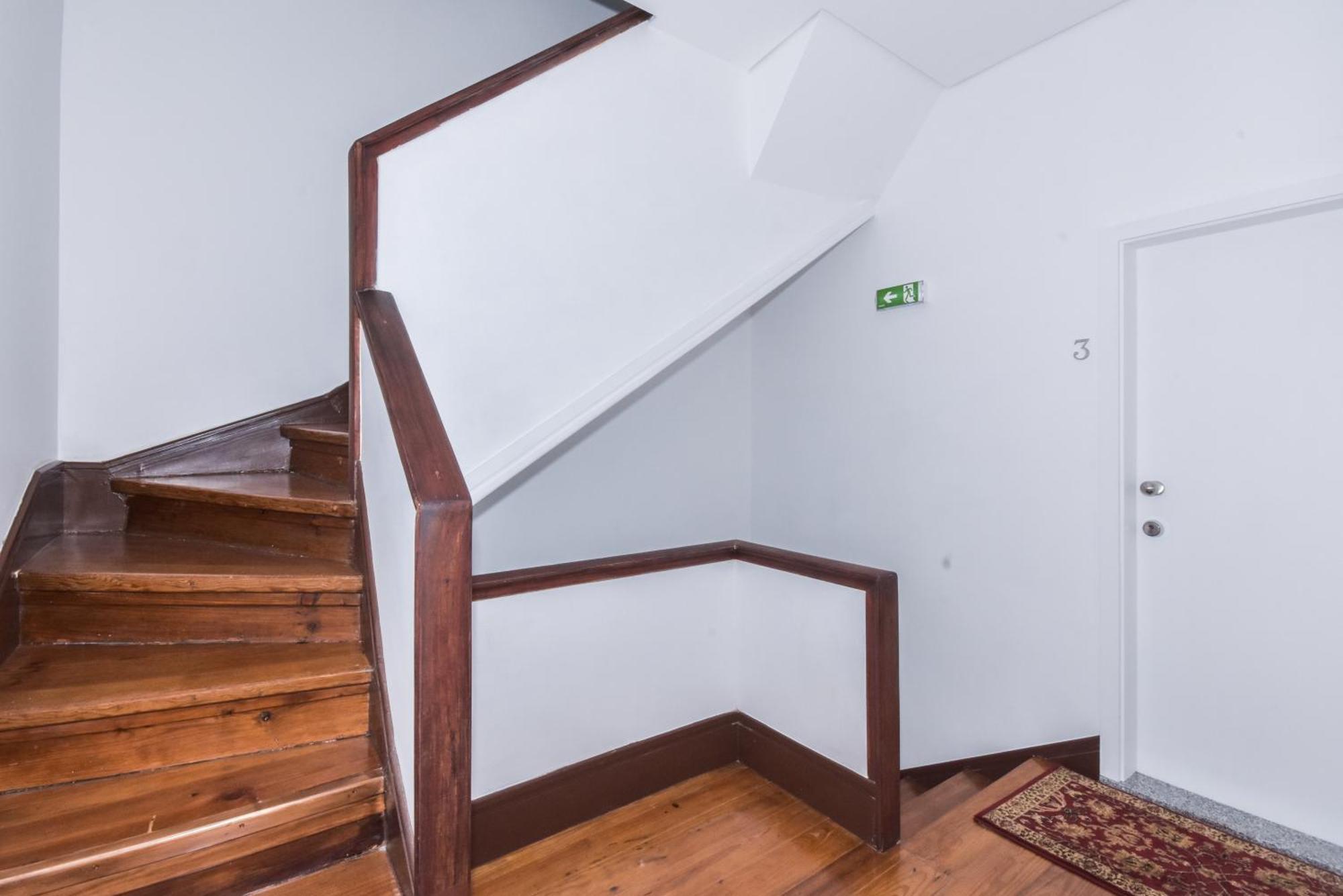 Fontinha Square By Hosts Apartment
