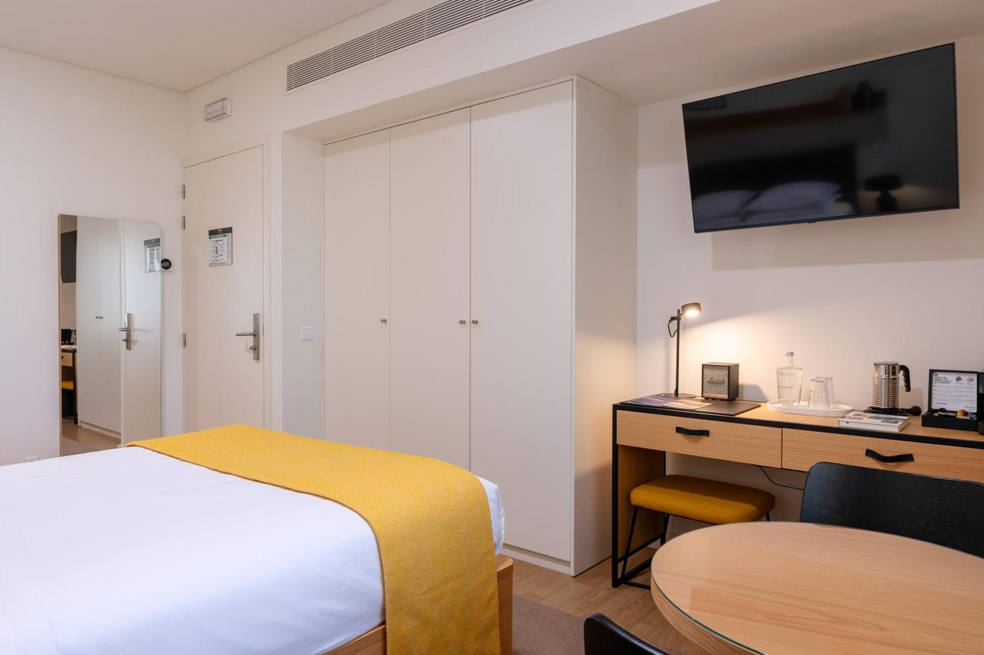 Bfresh - Padel, Pool & Fitness - Adults Only 4* Porto