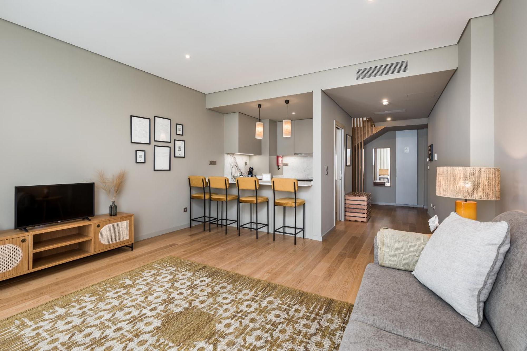 Legends House By Sweet 2*