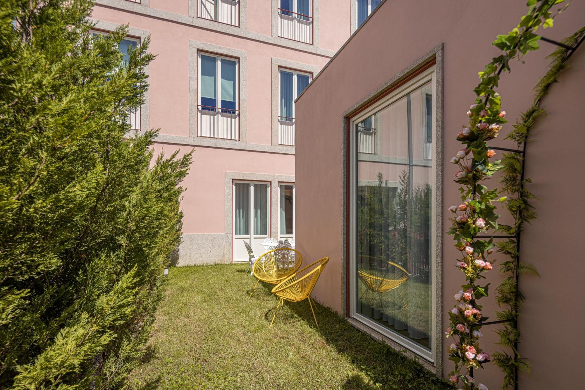 The Downtown Charming Apartment