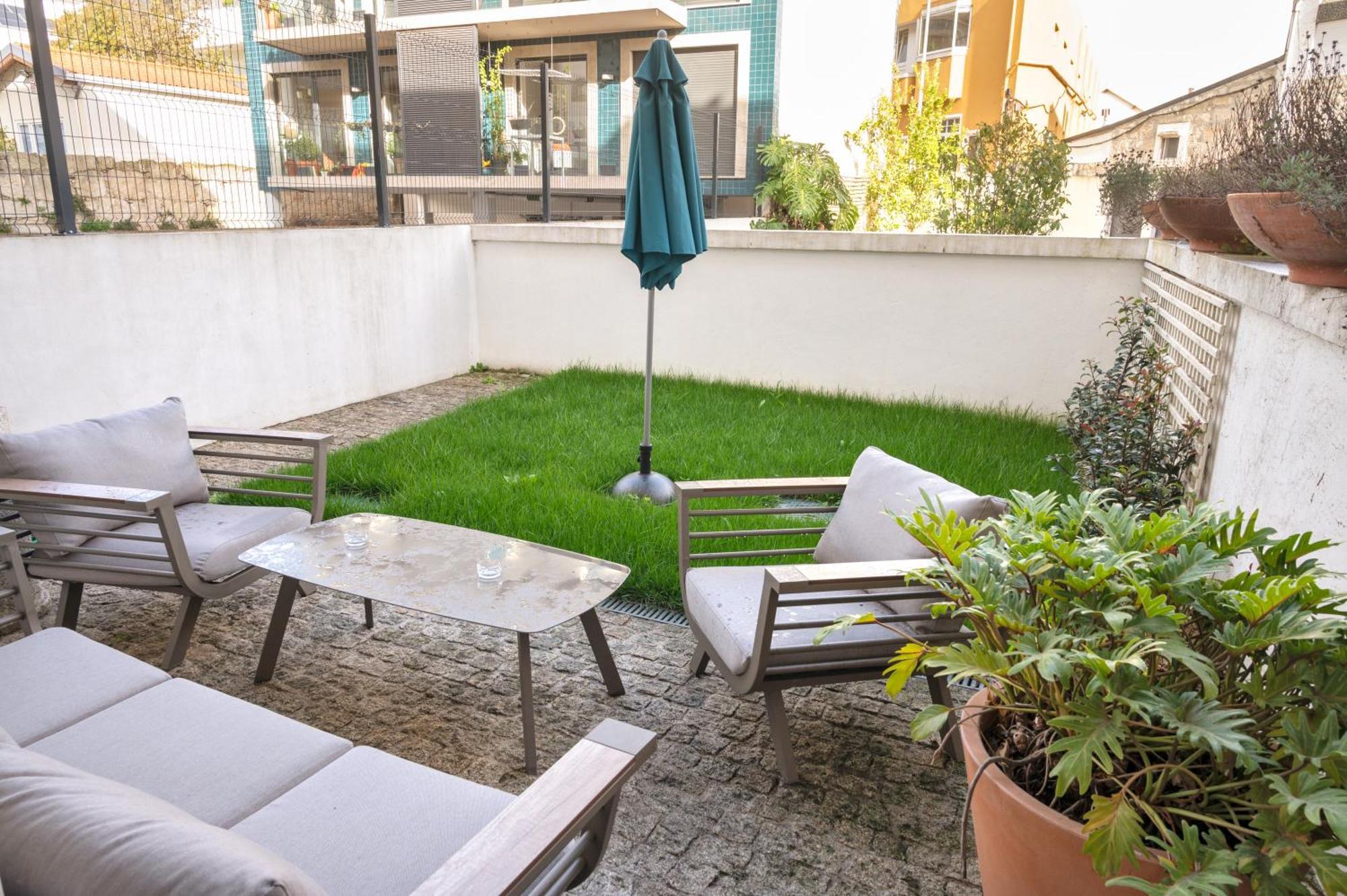 Near Garden Apartment *