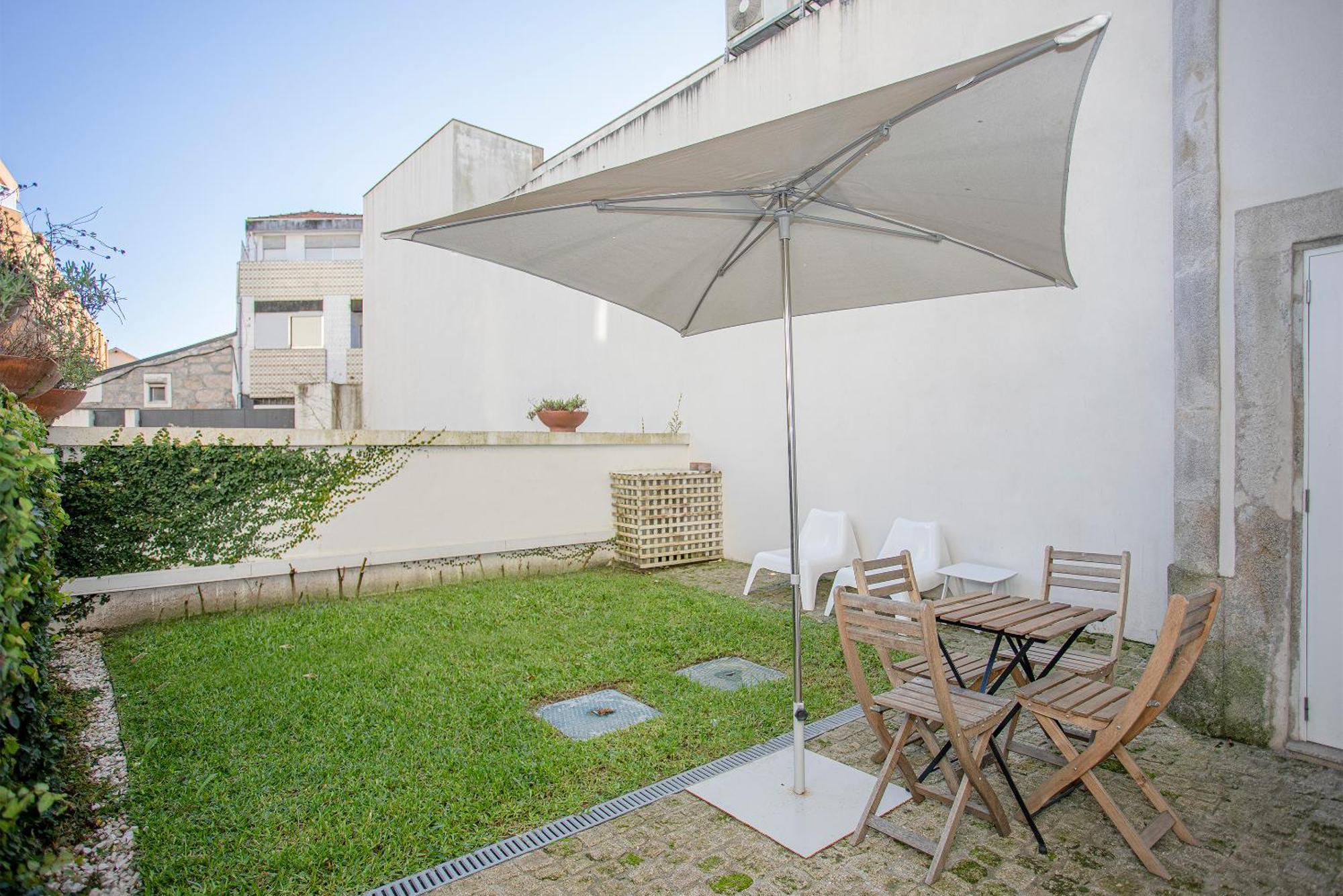Apartment Liiiving In - Garden Light Mezzanine