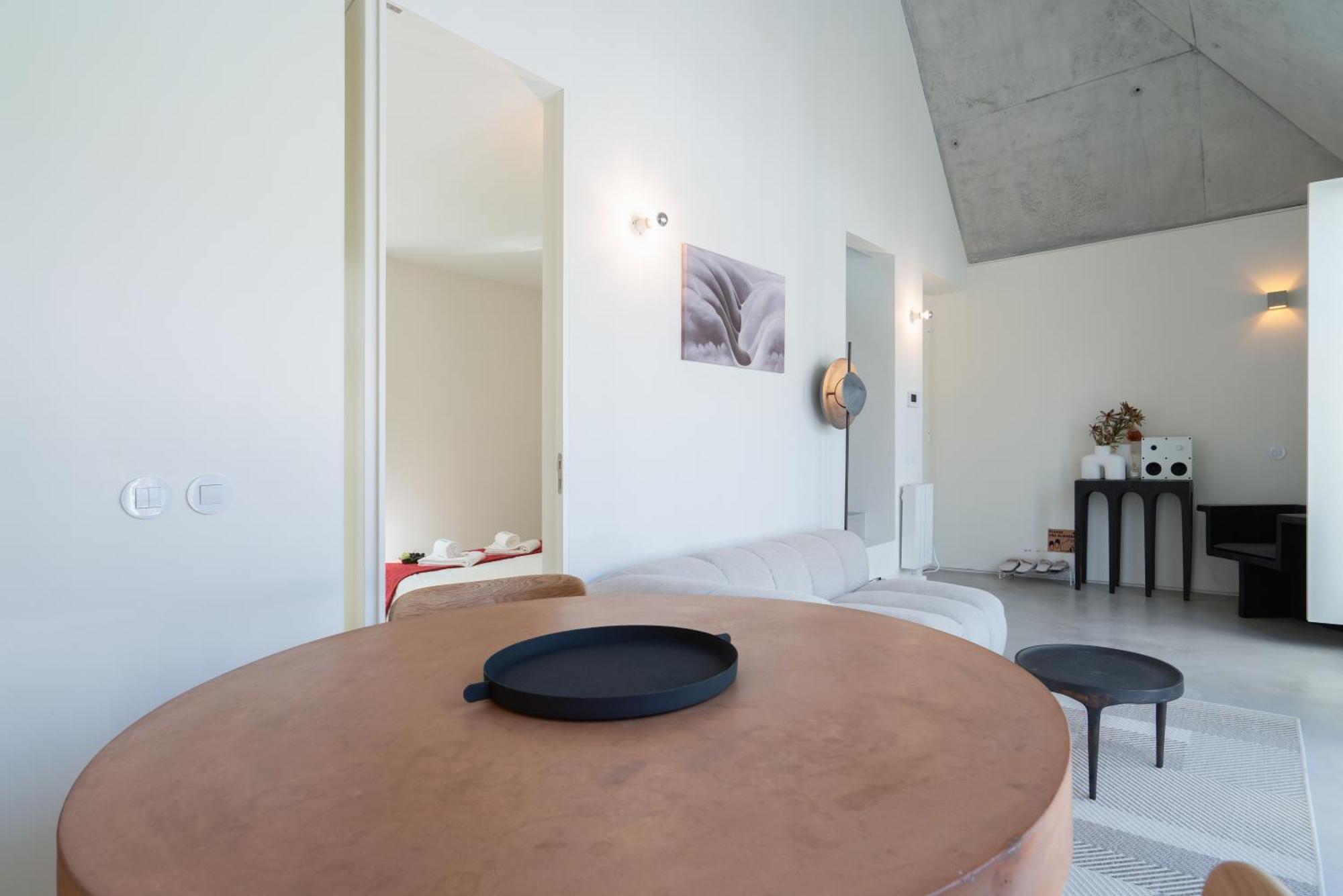 Apartment Host Wise - Luxurious Private Flats - Balcony