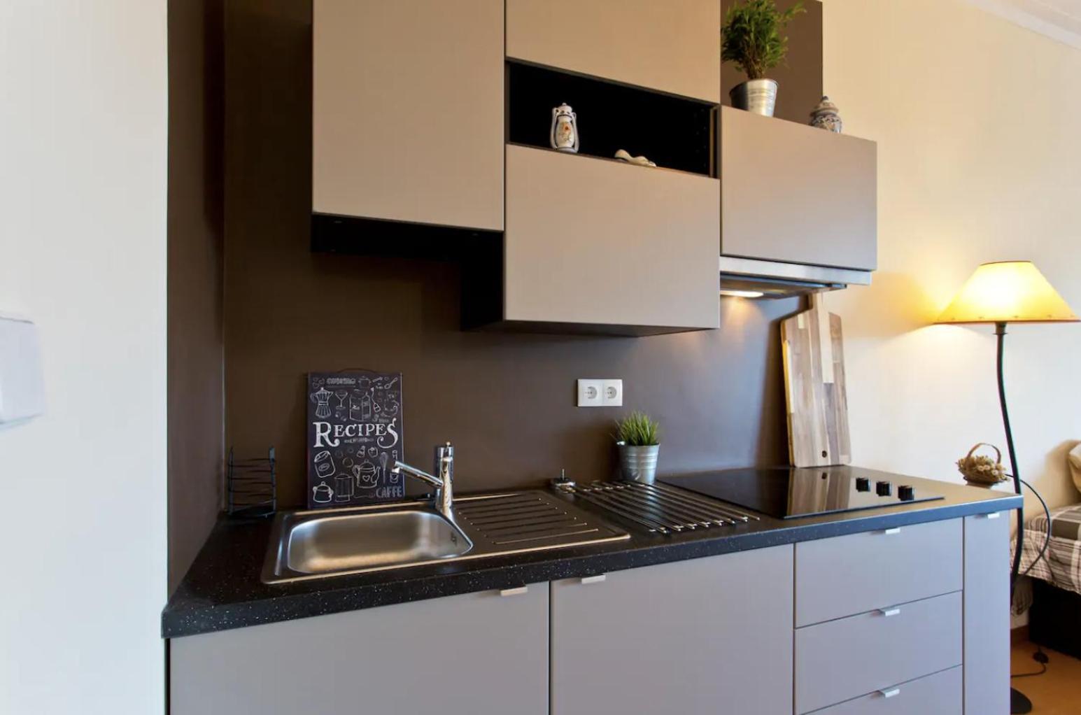 Appartement Host Wise - Cozy Sunny Flats - Ace Location *
