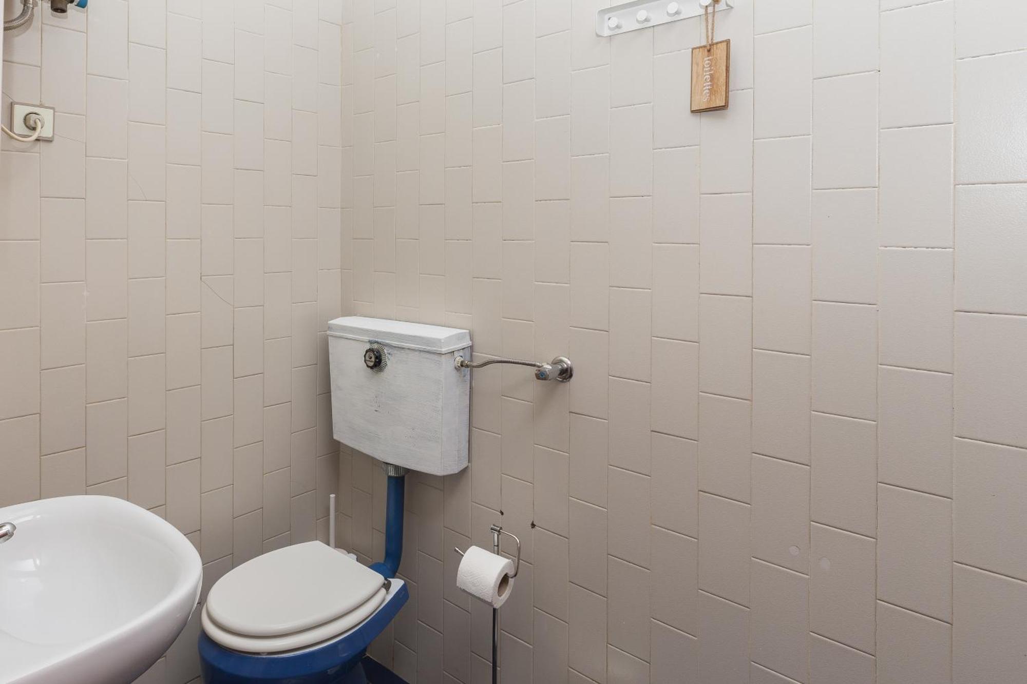 Host Wise - Comfy Bright Flats With Netflix * Porto