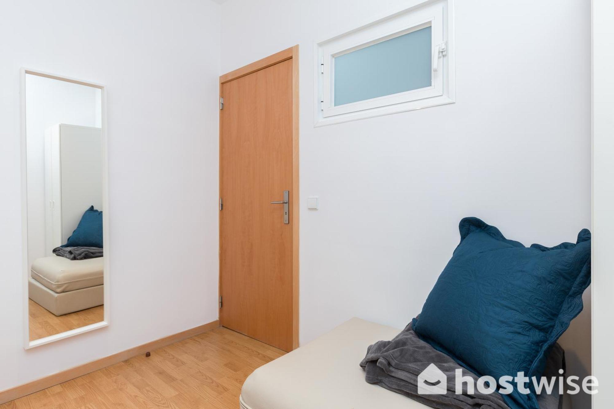 Host Wise - Colorful Fresh Flats - Batalha Porto