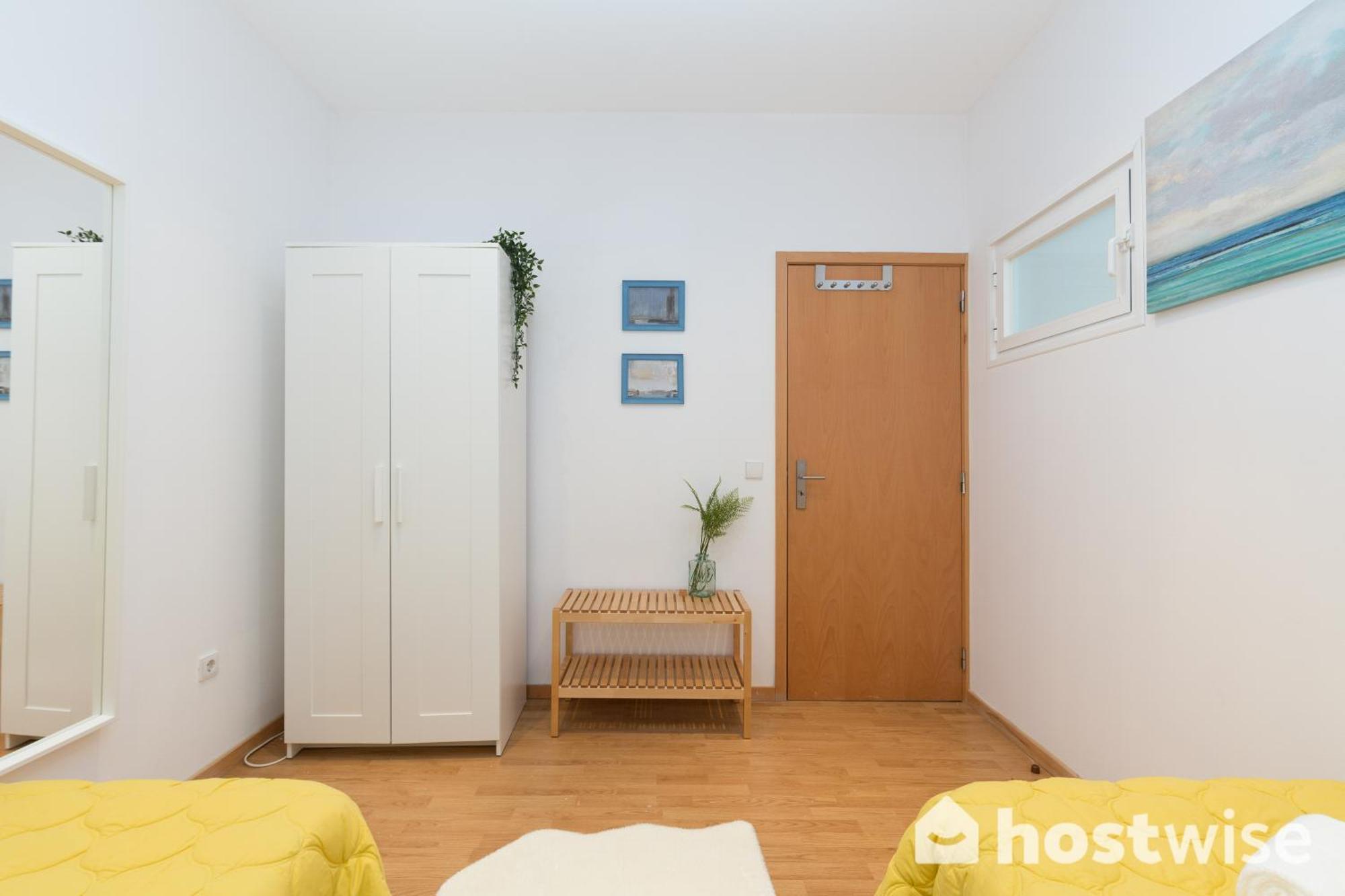 Host Wise - Colorful Fresh Flats - Batalha * Porto
