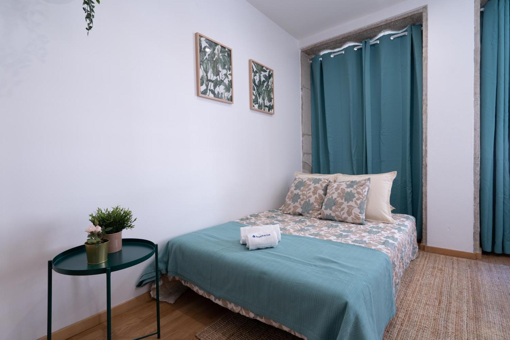 Apartment Host Wise - Colorful Fresh Flats - Batalha