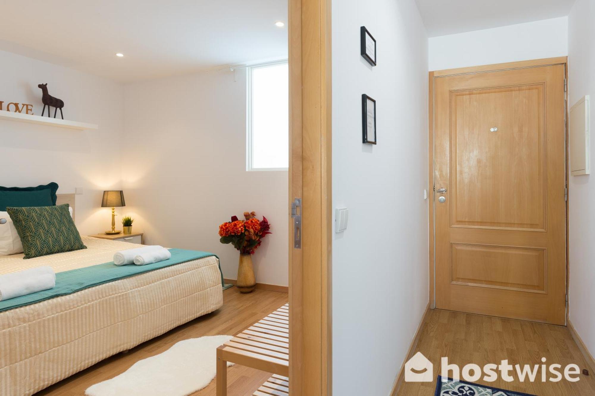 Apartment Host Wise - Colorful Fresh Flats - Batalha