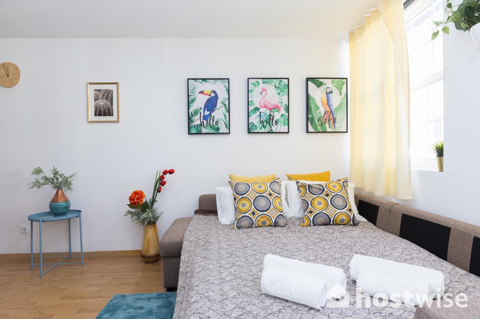 Host Wise - Colorful Fresh Flats - Batalha