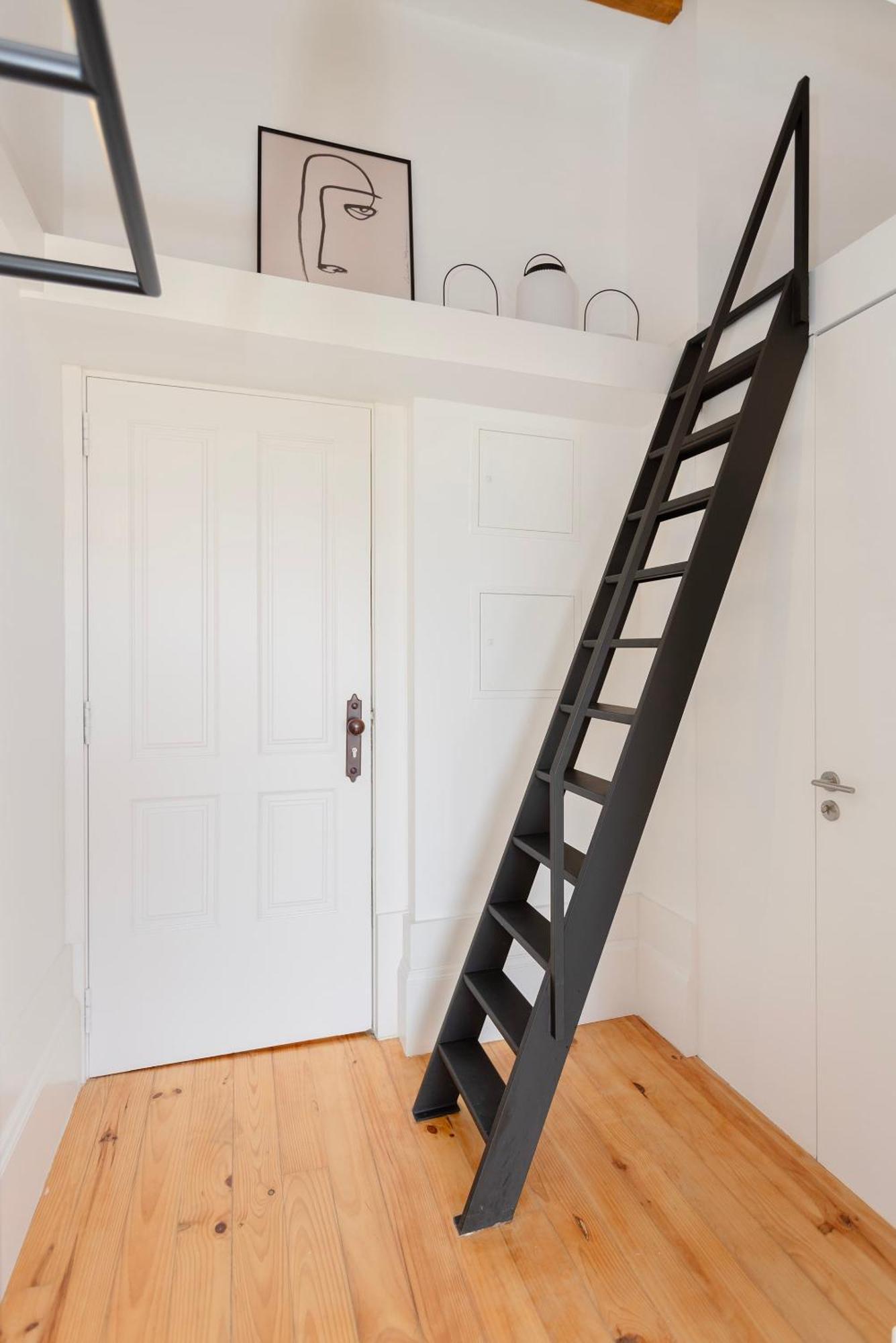 Apartment Liiiving In - Mezzanine Delight Balcony Porto