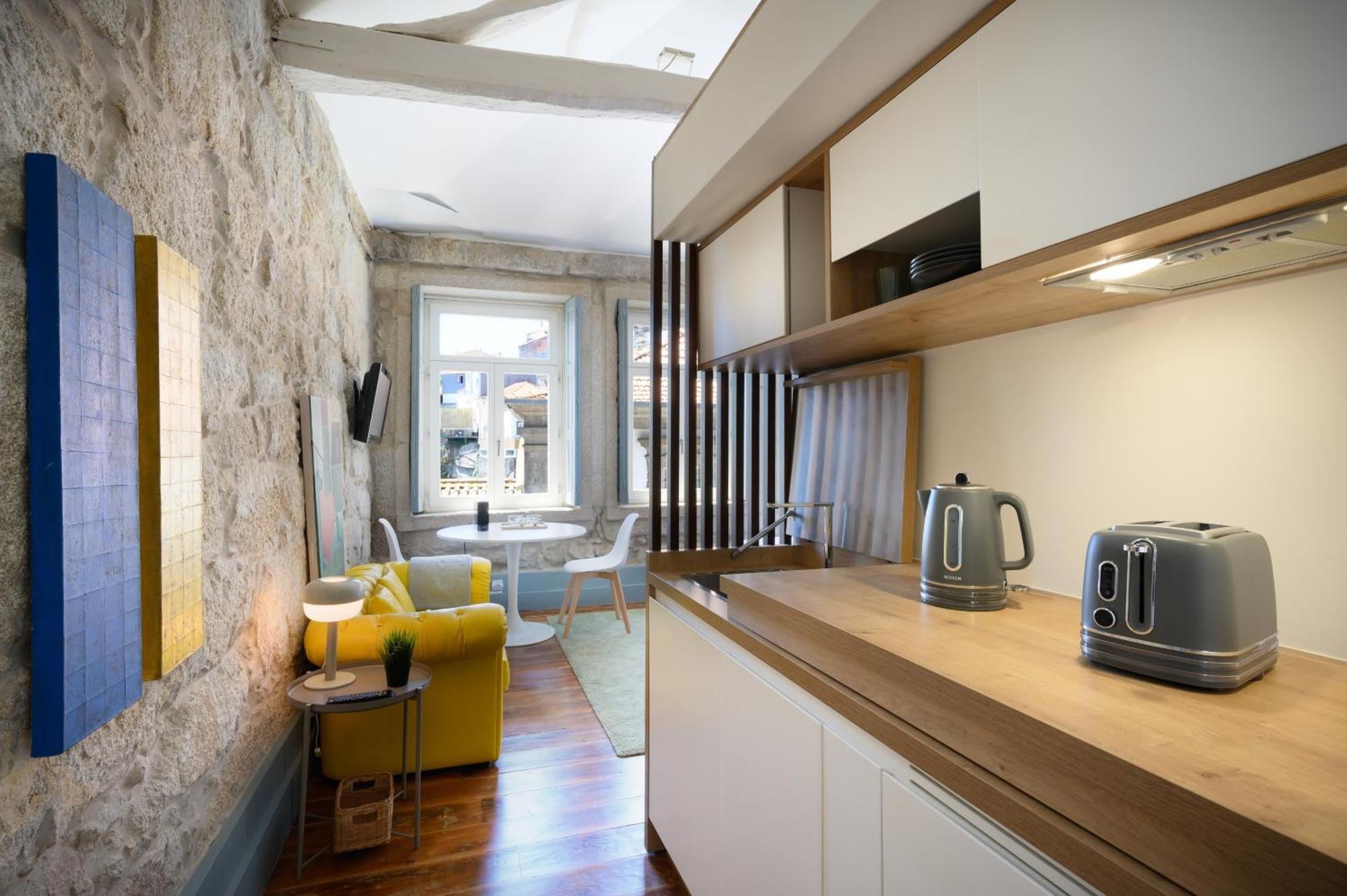 Apartment Live In - Codecal *