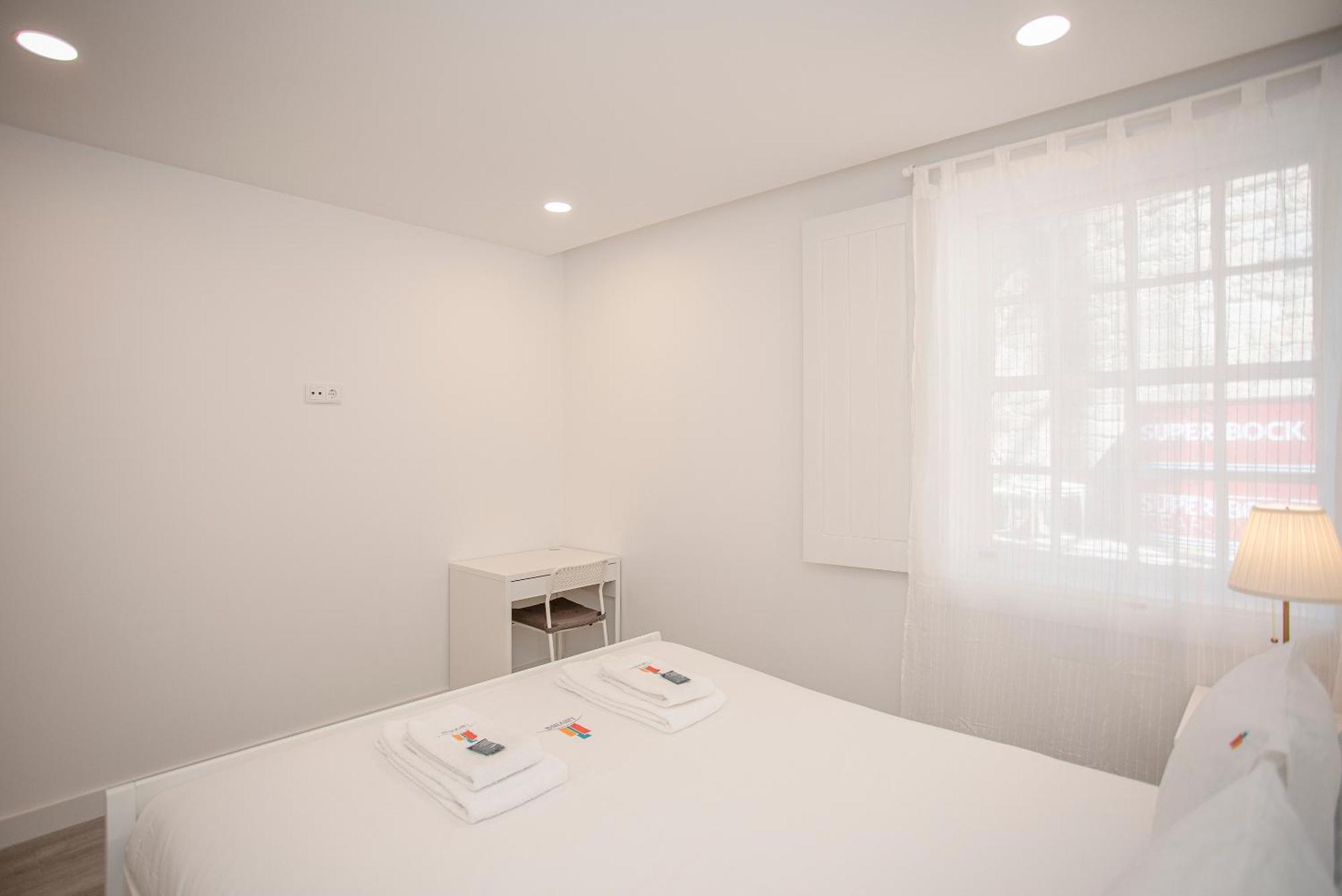Liiiving In - Ribeira Riverside Apartment