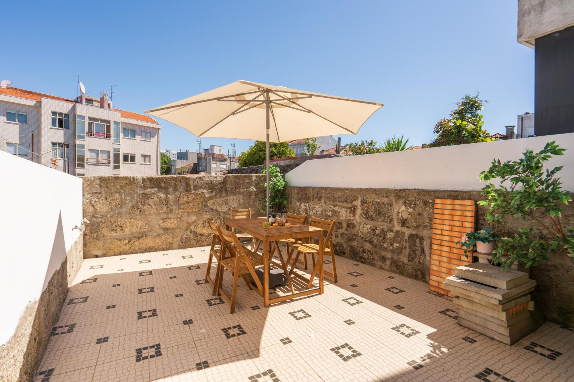 Holiday home Host Wise - Elegant Colorful House W Private Terrace Porto