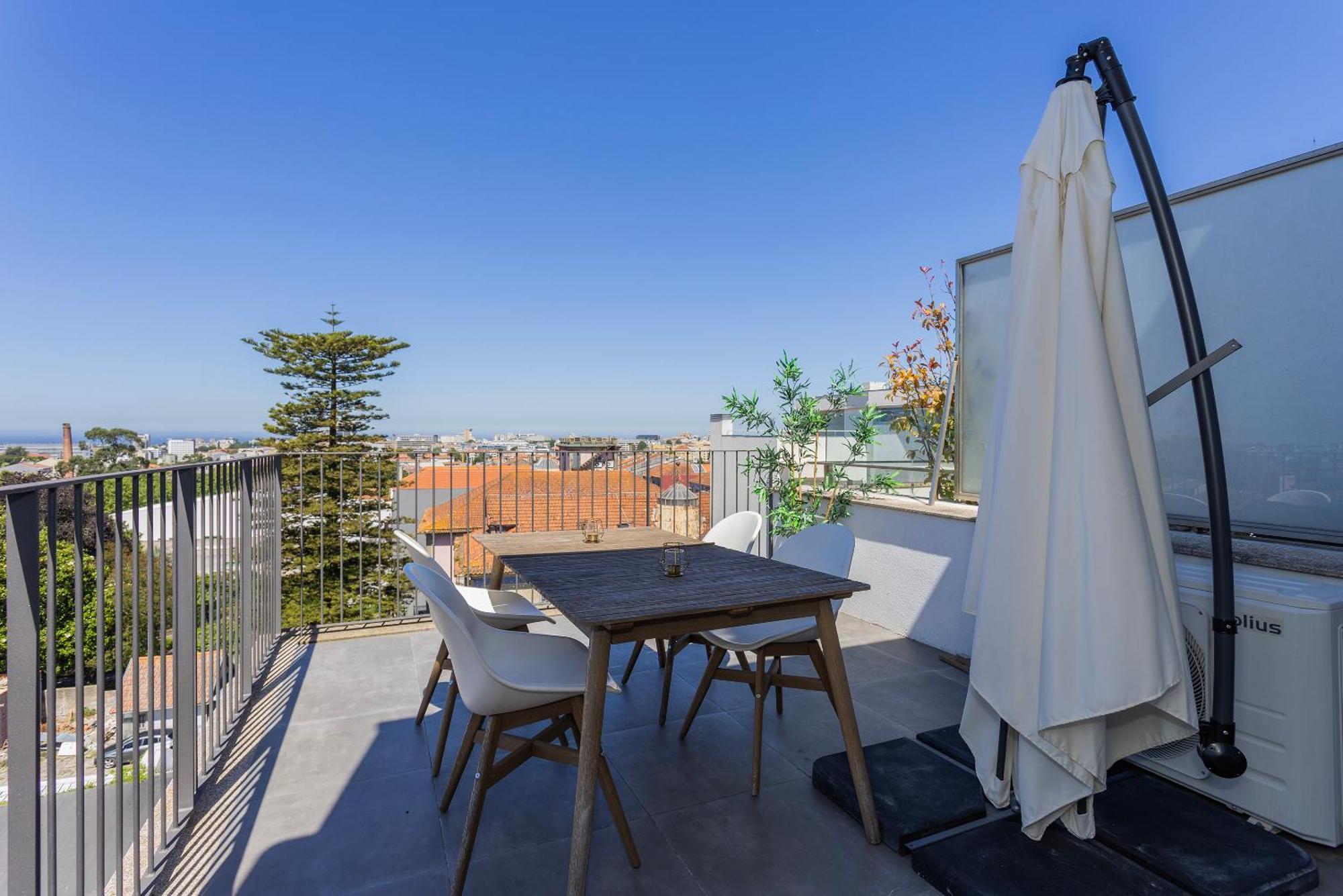 Apartment Liiiving In - View
