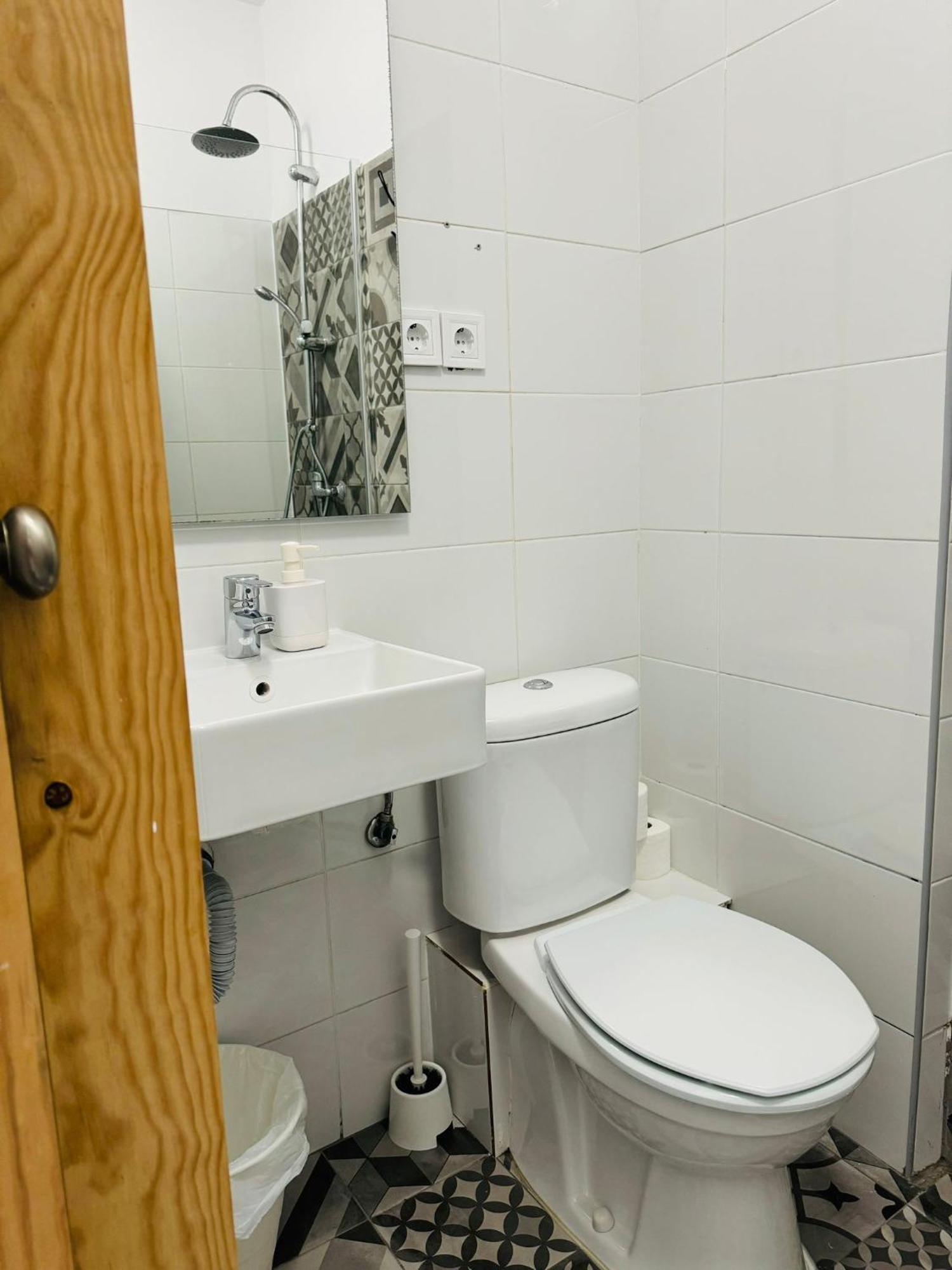 Guest house Grand Sasimi House Porto