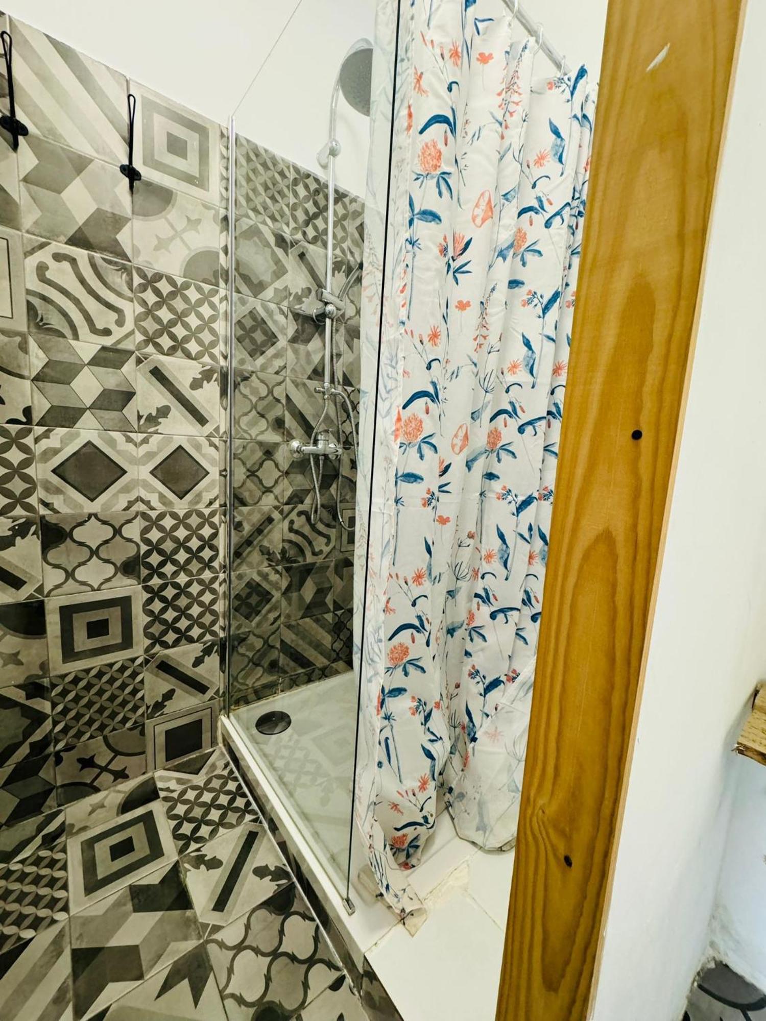Guest house Grand Sasimi House Porto
