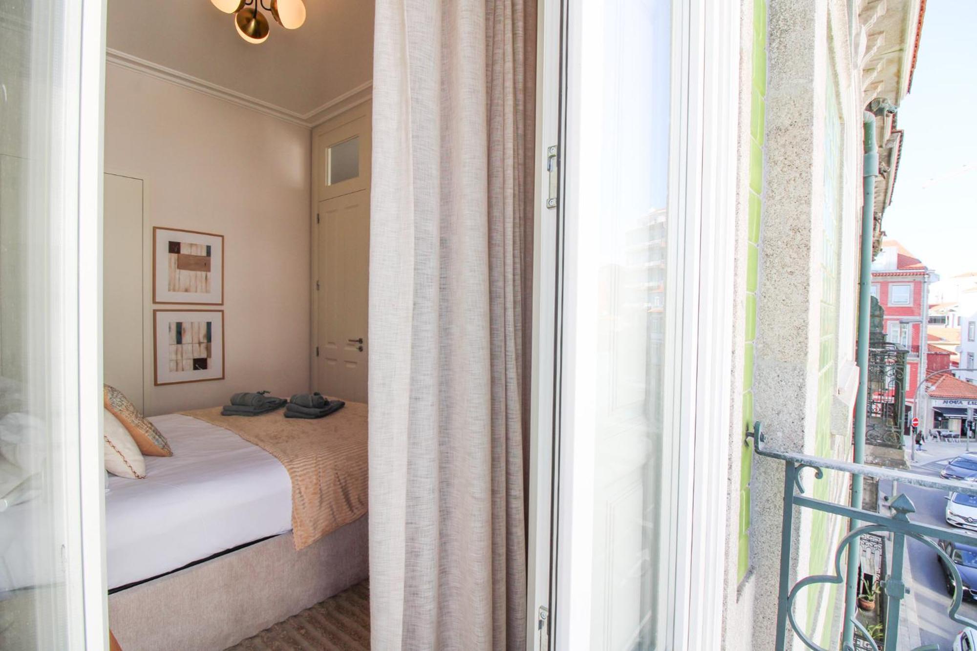 Luxurious Flat In Center By Lovelystay Apartamento
