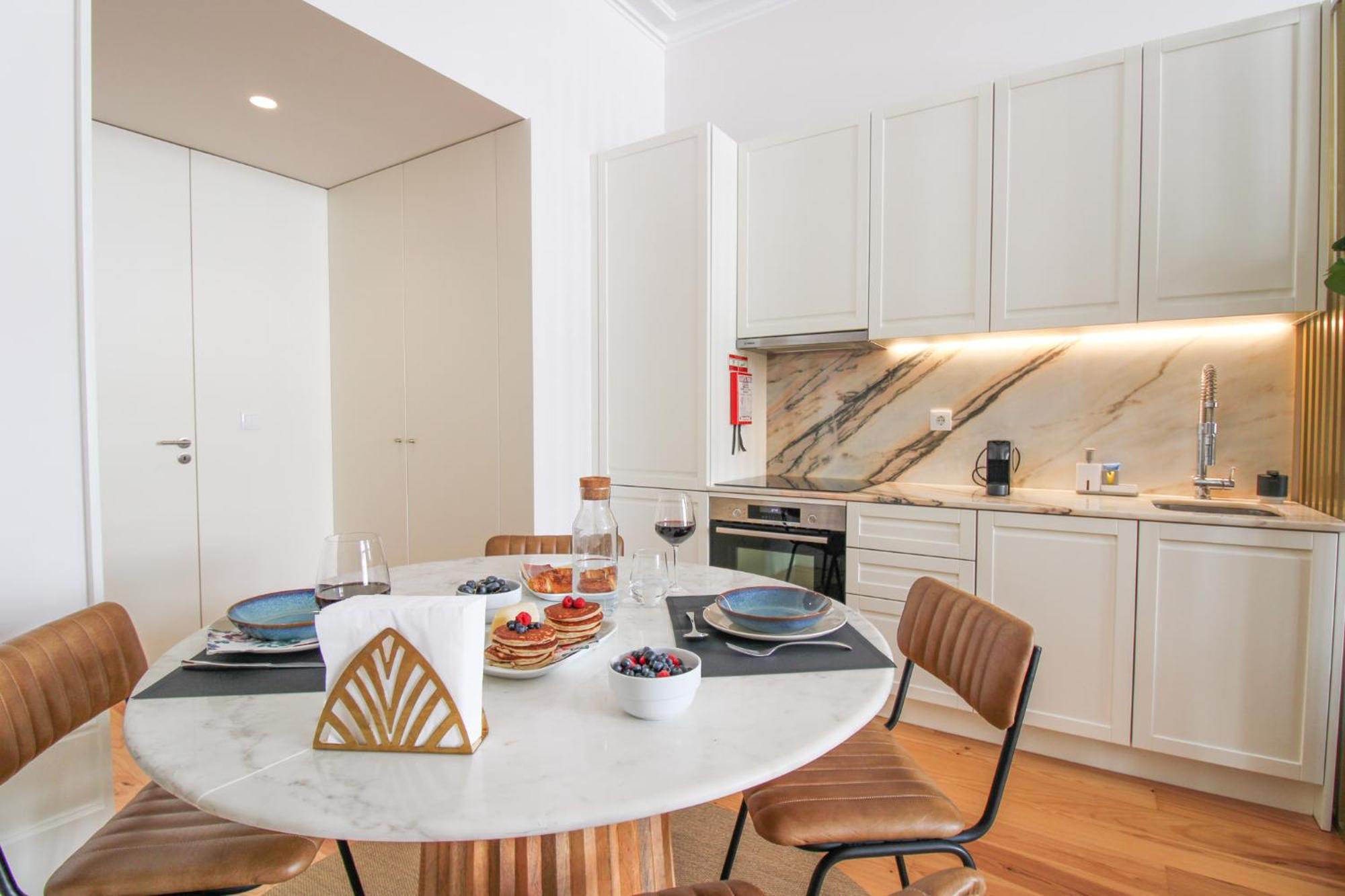 Luxurious Flat In Center By Lovelystay * Porto