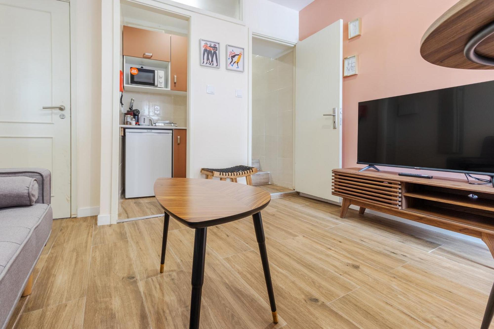 Riverville Apartment