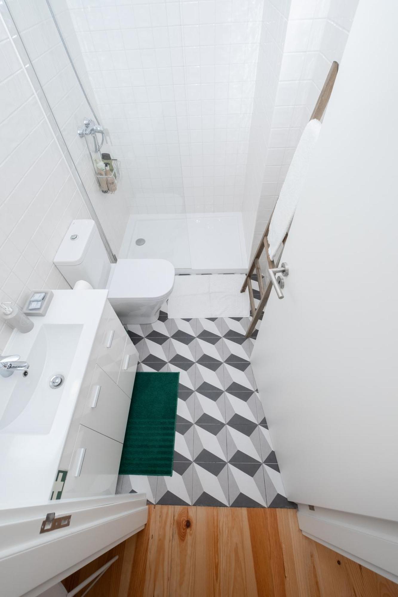 Host Wise - Sunny Downtown Apartment Porto