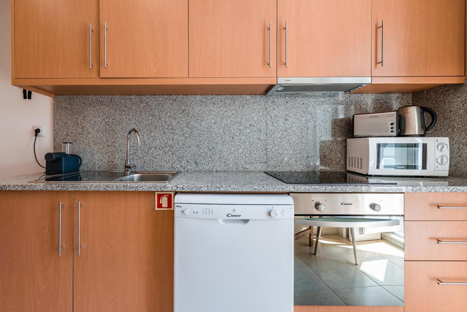 Guestready - Sunny Terrace In Downtown *