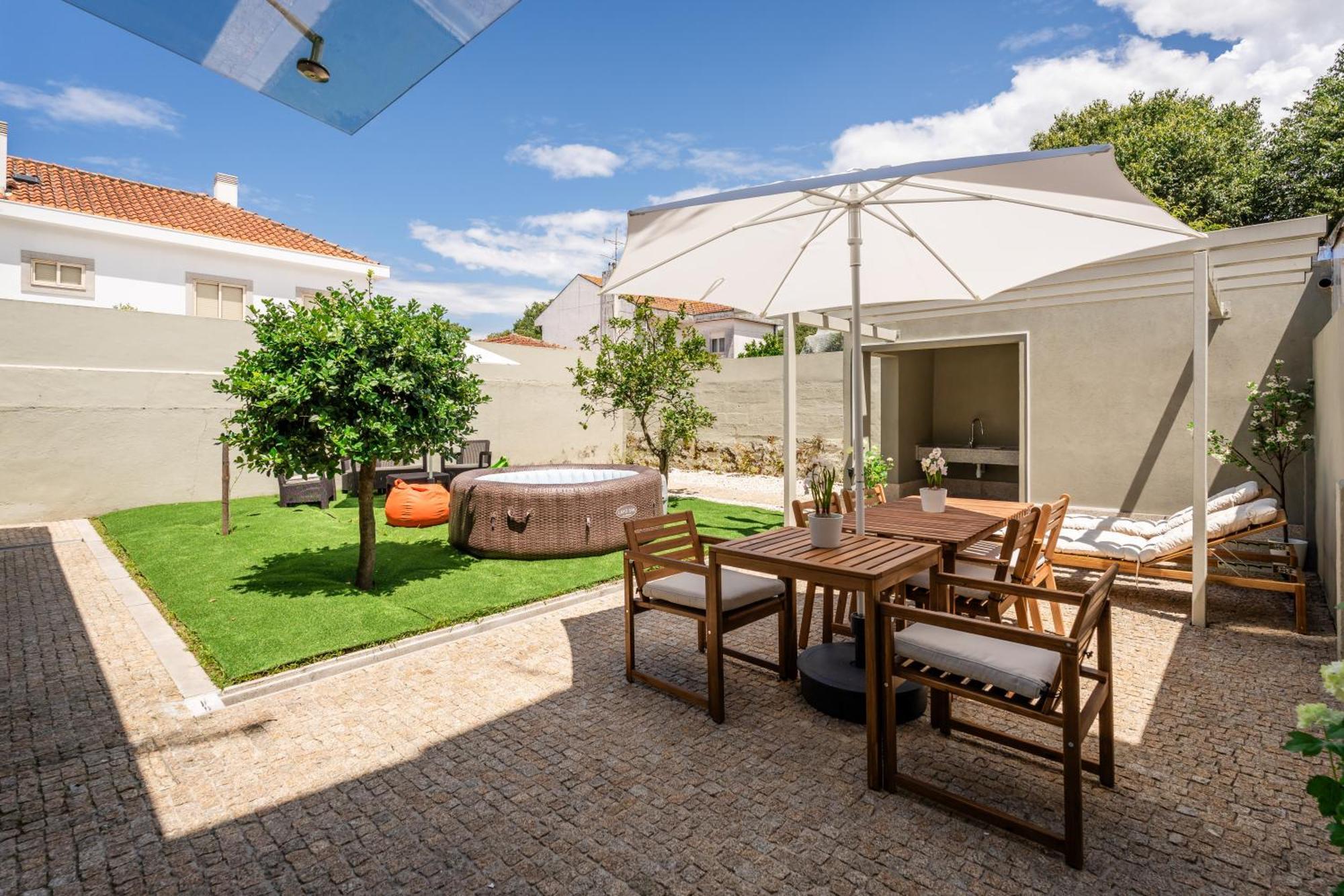 Host Wise - Terrace Delight House W Private Jacuzzi Ferienhaus *