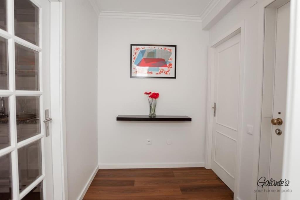 Apartment Downtown Spacious Flat In A Calm Street