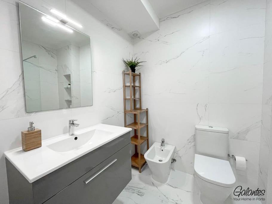 Downtown Spacious Flat In A Calm Street *