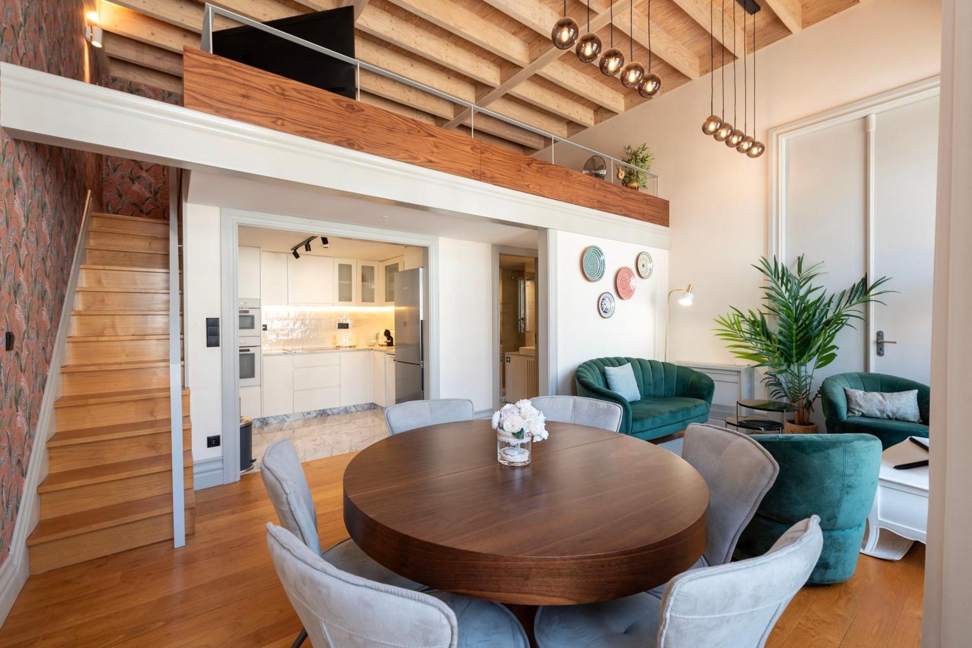 Lovelystay Apartment *