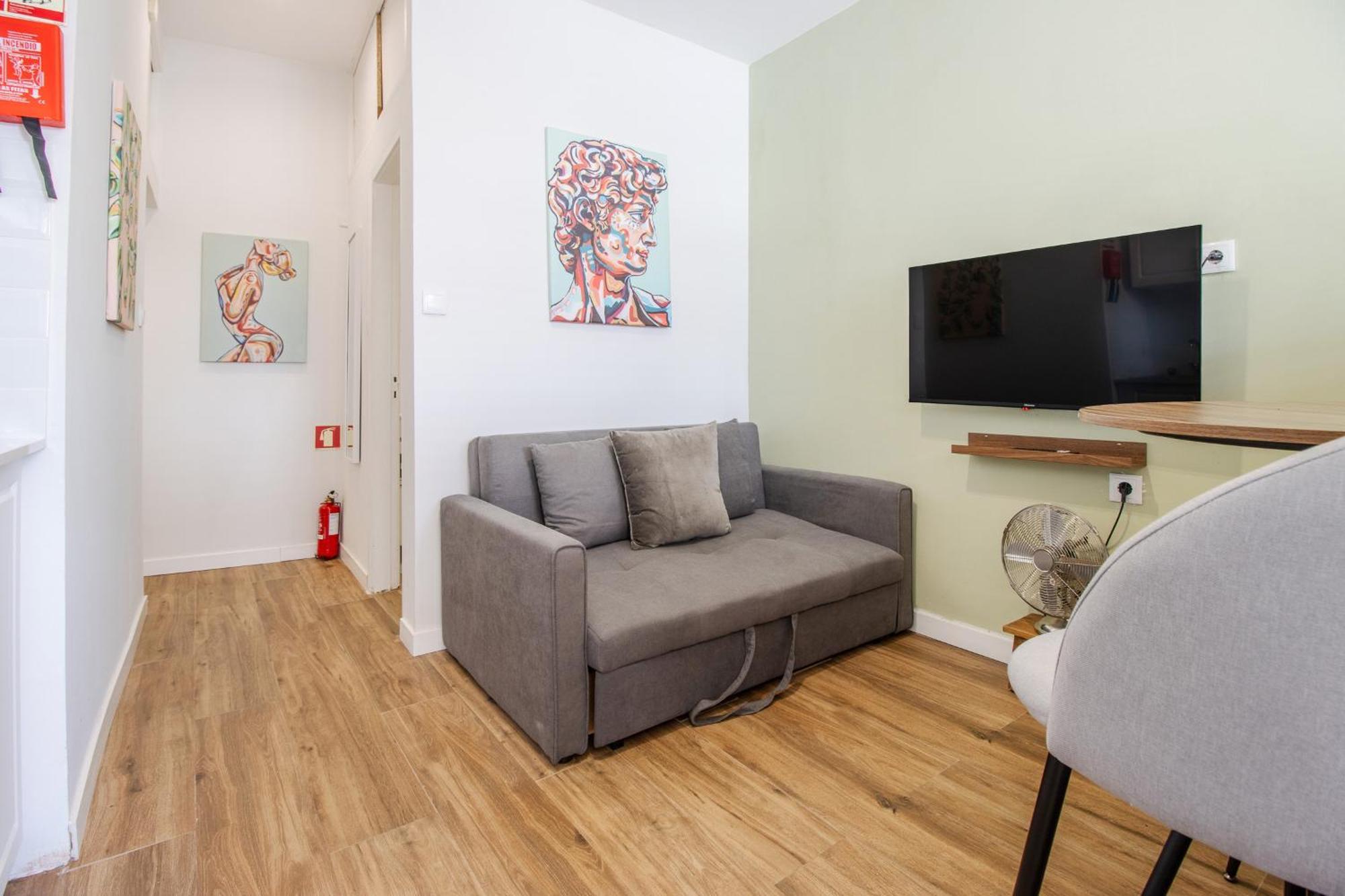 Riverville Apartment *