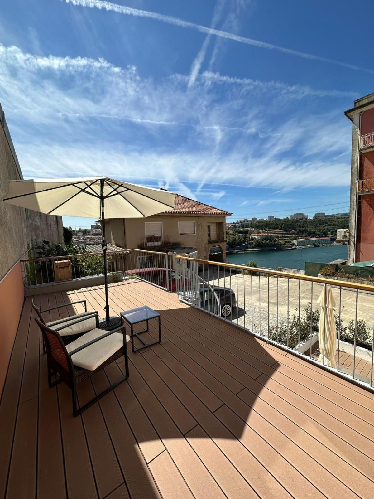 Dvnest - Premium 1br With River View! *