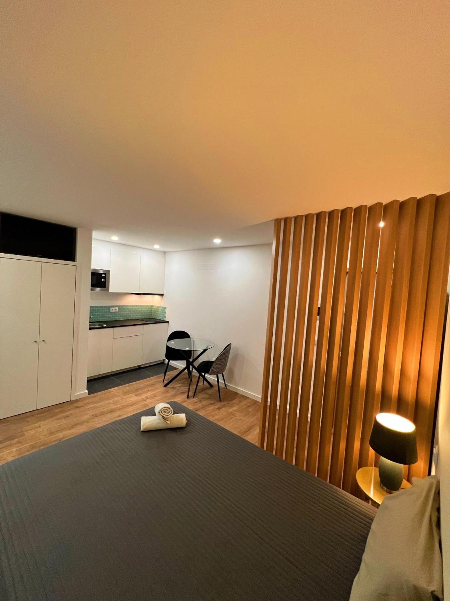 Apartment Ii *