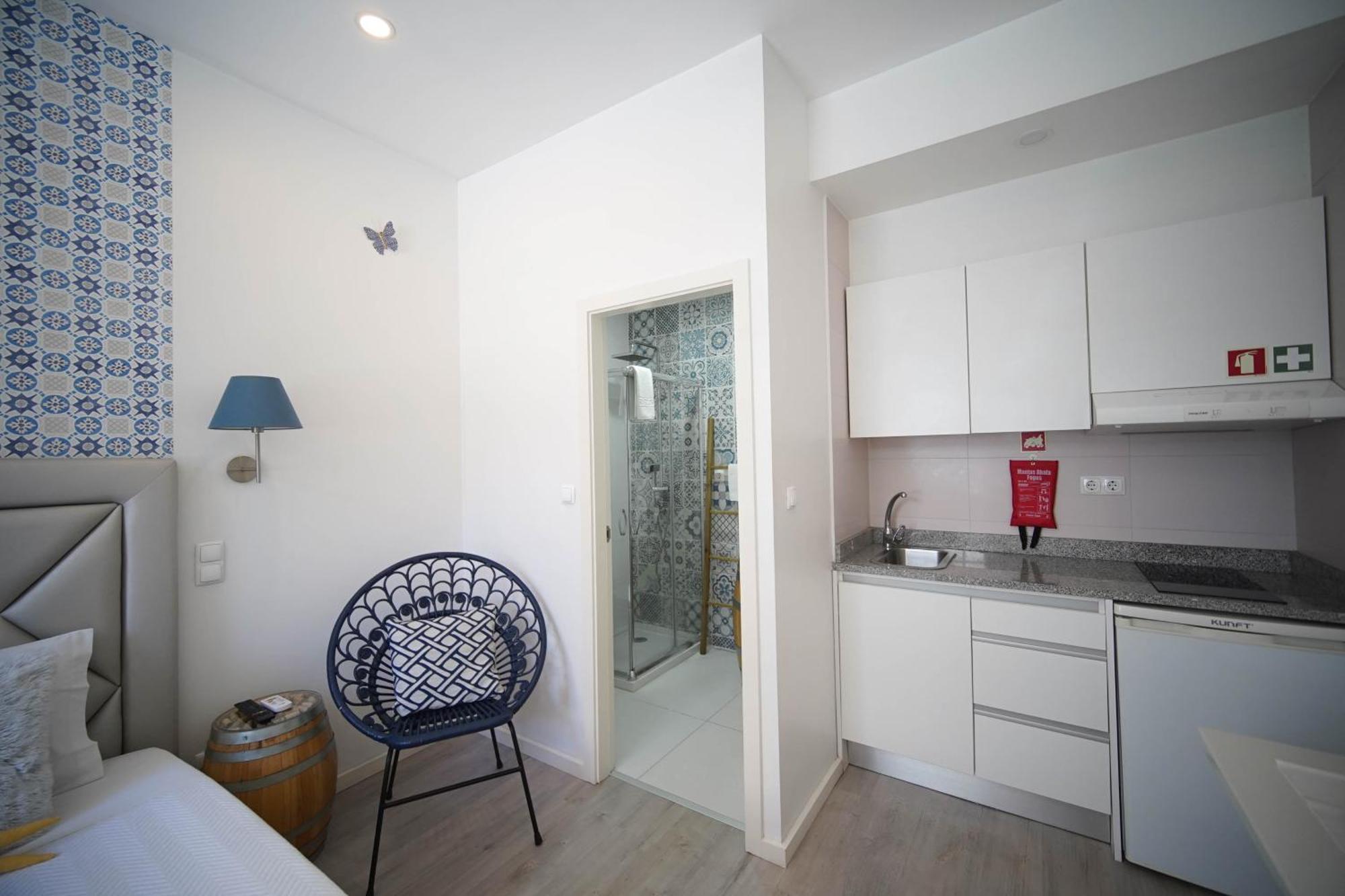 Apartment The Blue And White House Porto