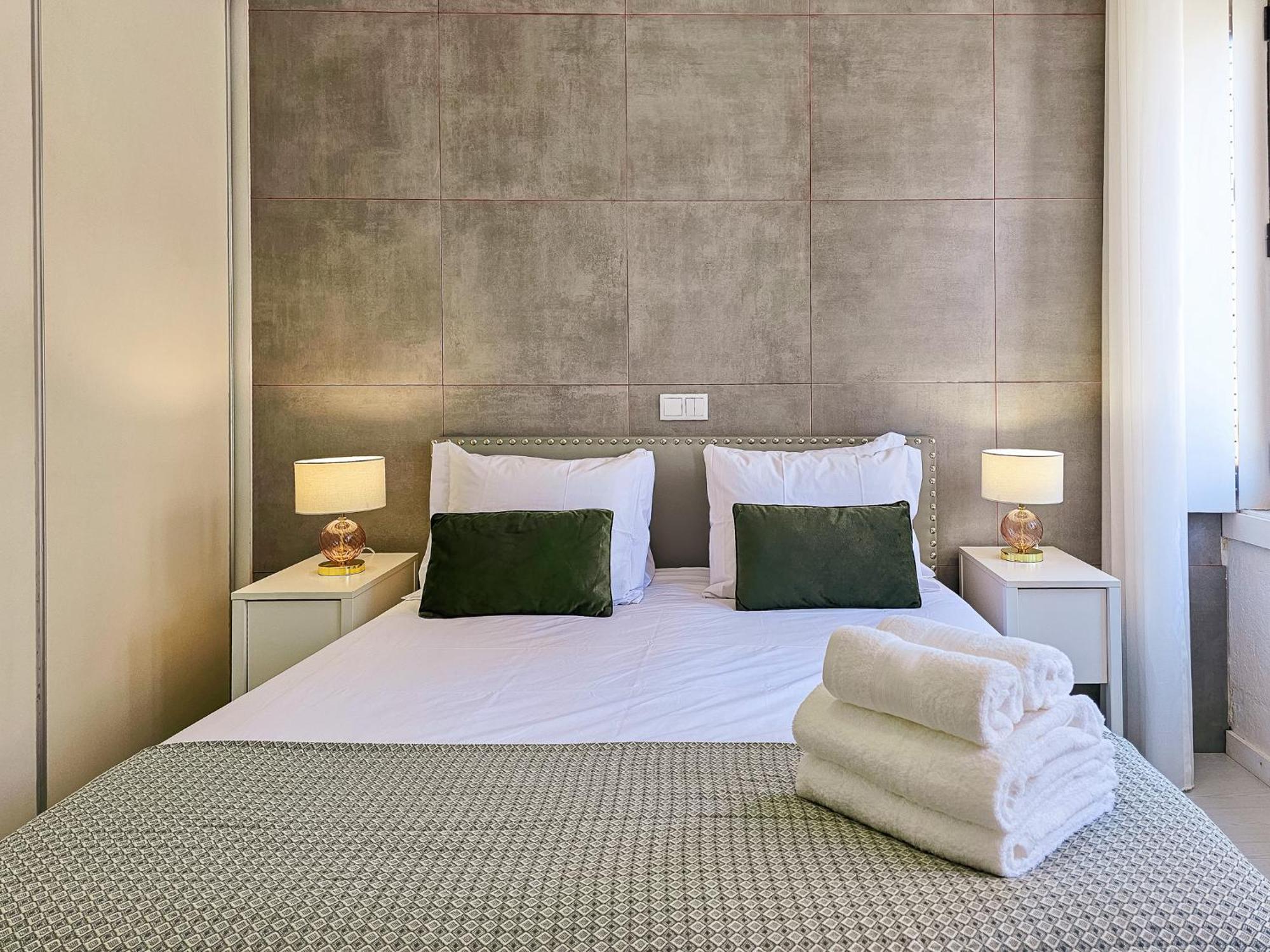 Apartment Wonderful Flat In Bonfim By Lovelystay