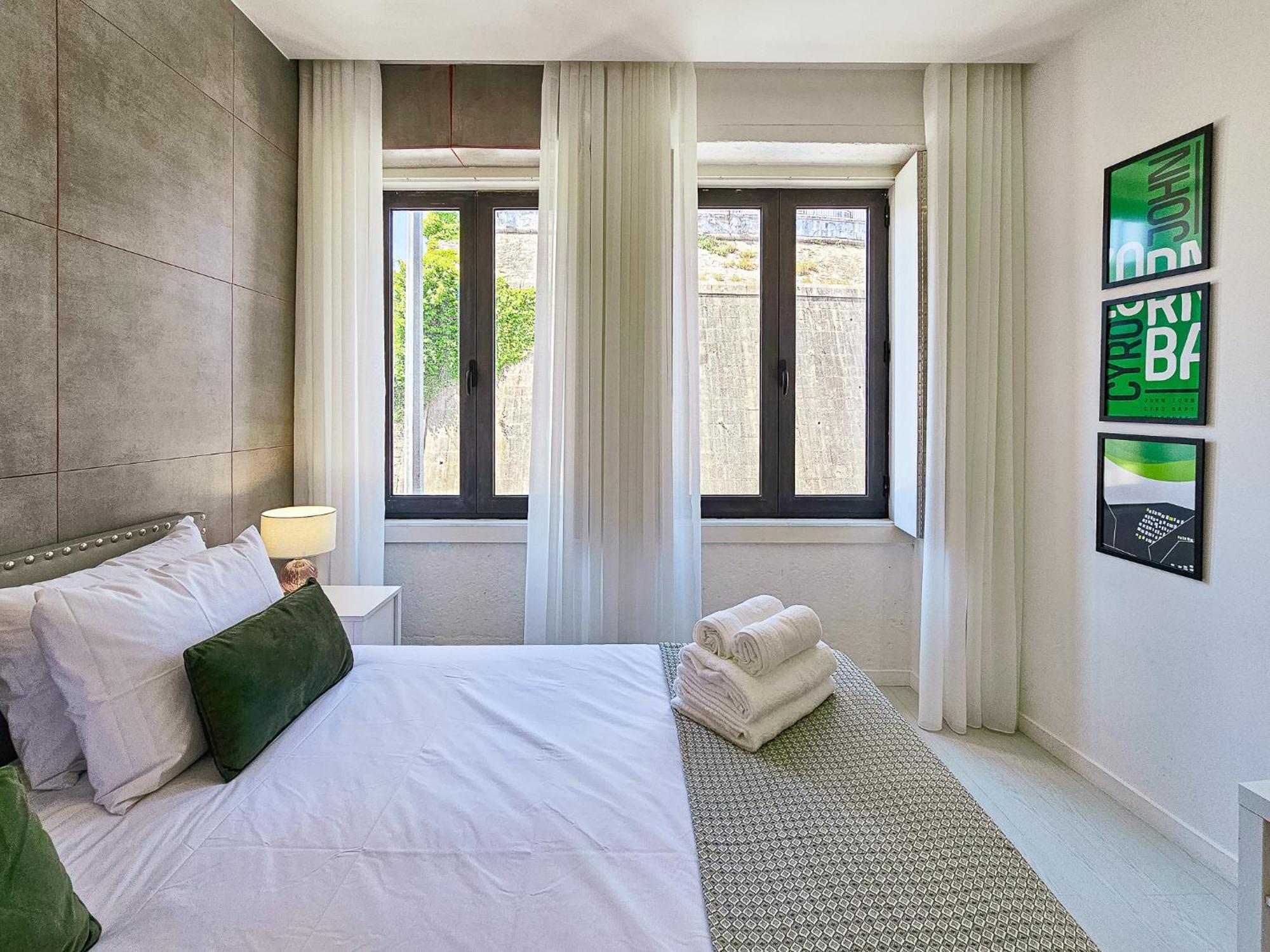 Wonderful Flat In Bonfim By Lovelystay Apartment