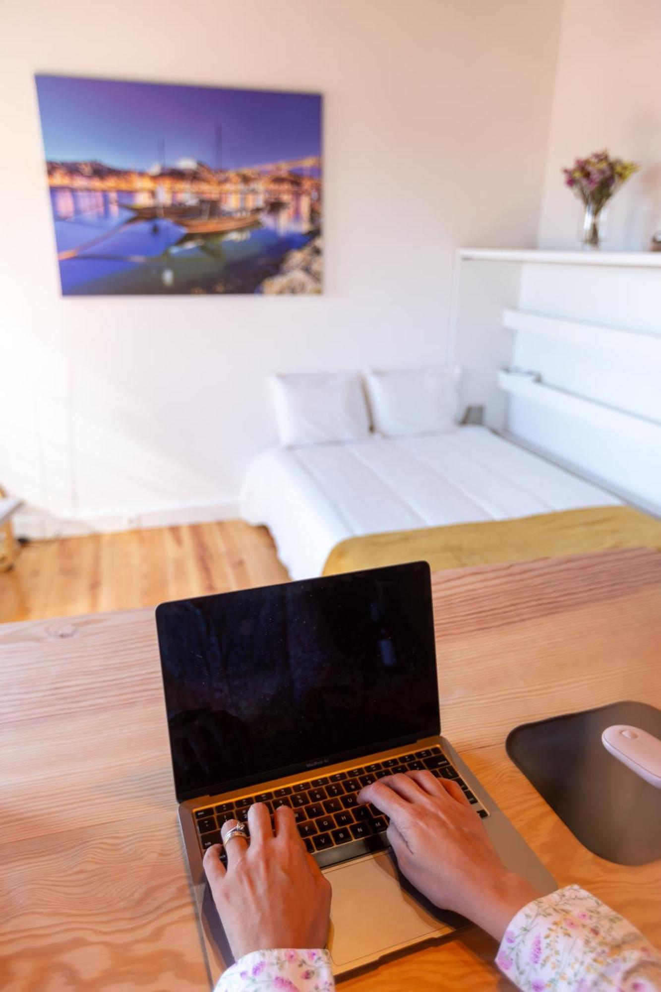 4 Pessoas No Appartement *