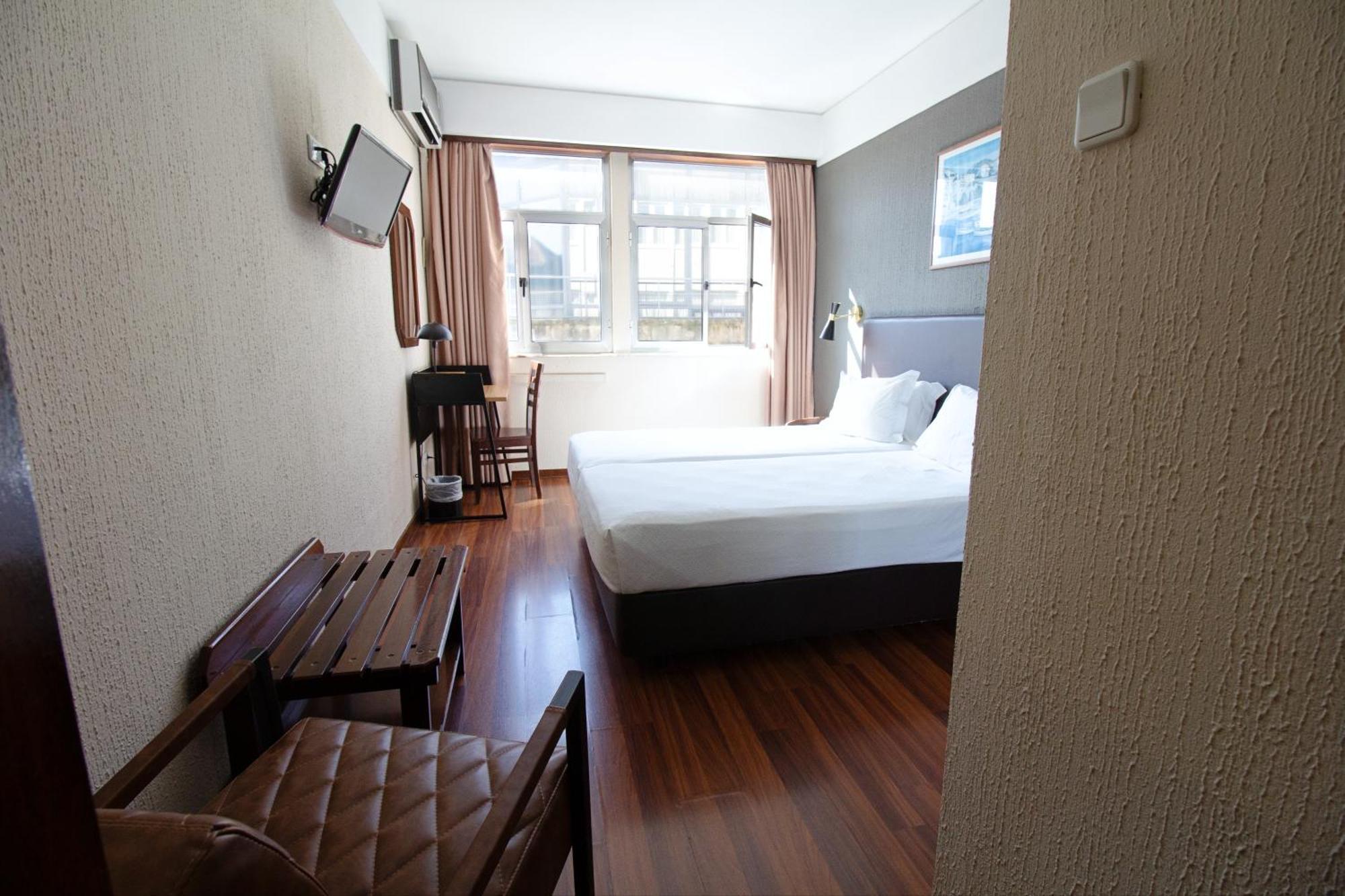 Hotel Wot 3*