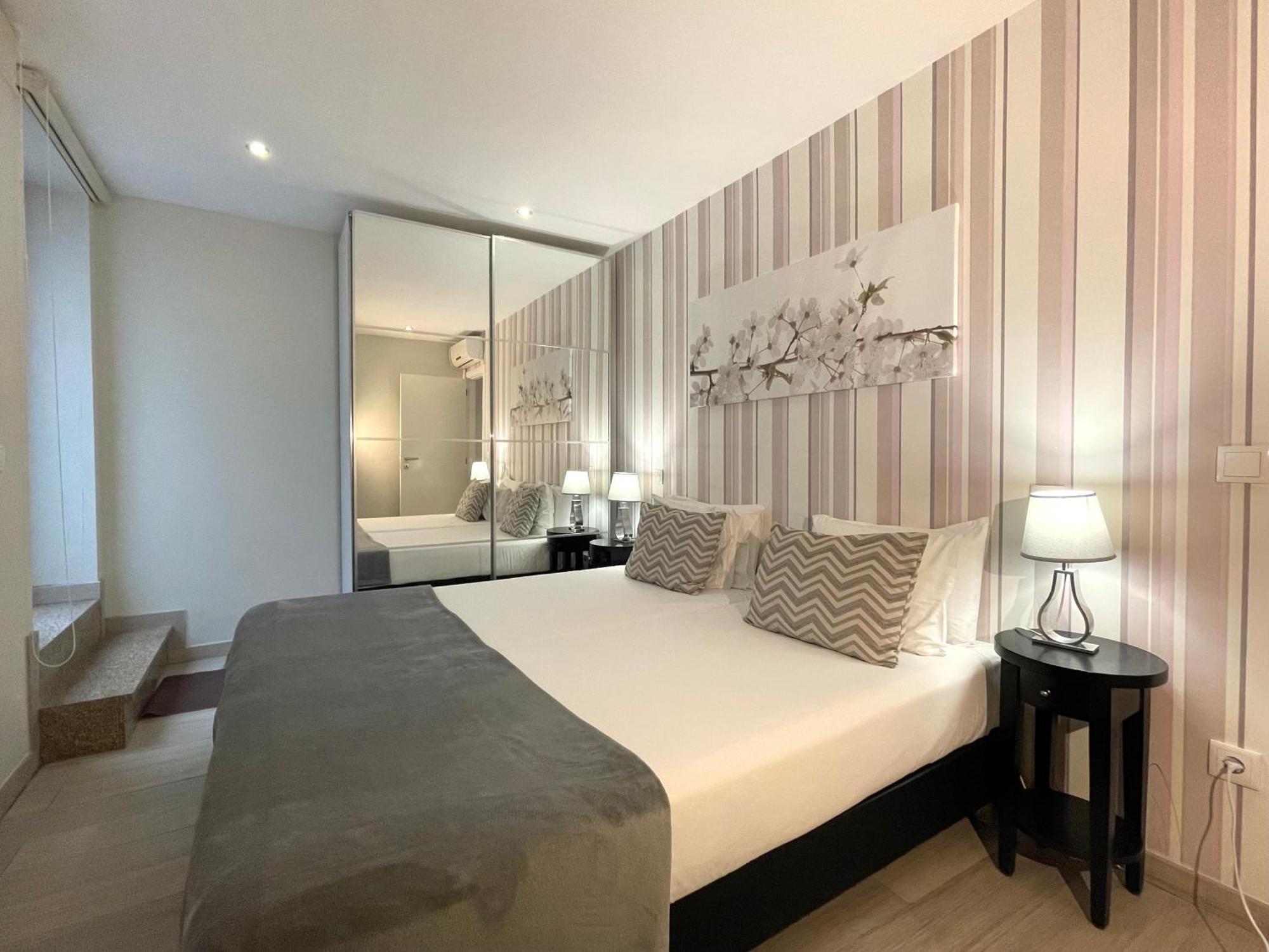 Historico Apartment *