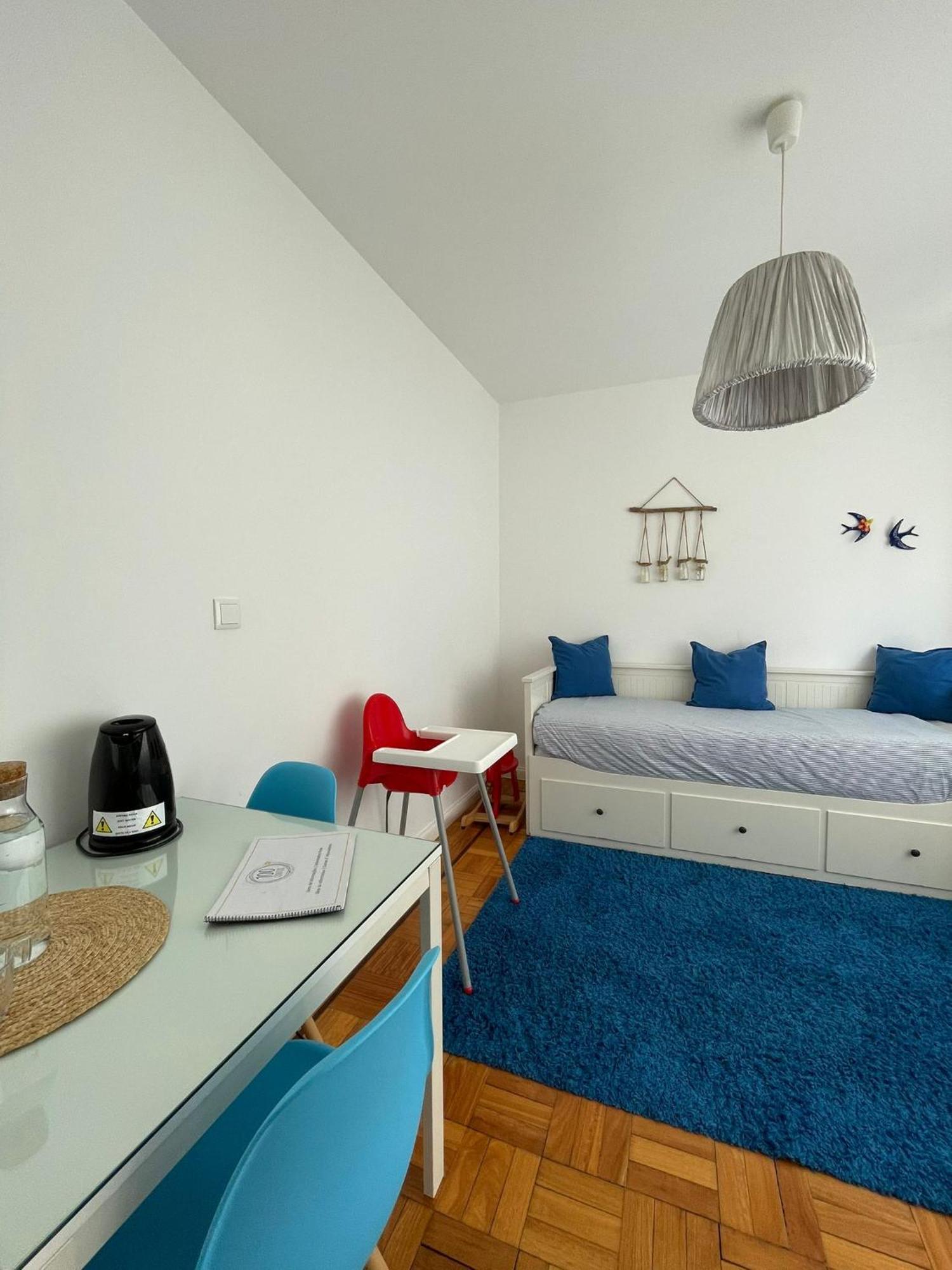 Bed & Breakfast 100 Contos 2*