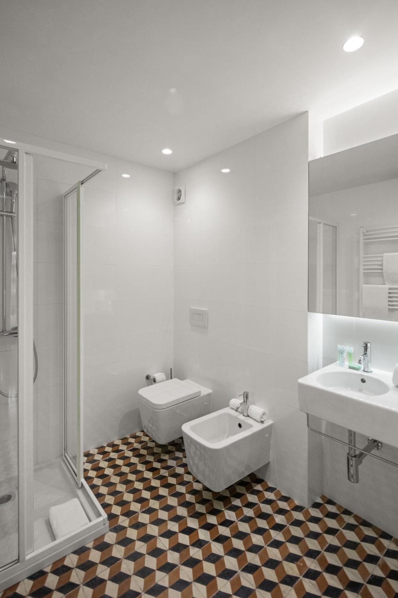 Baumhaus Serviced Living - Art & Design Porto